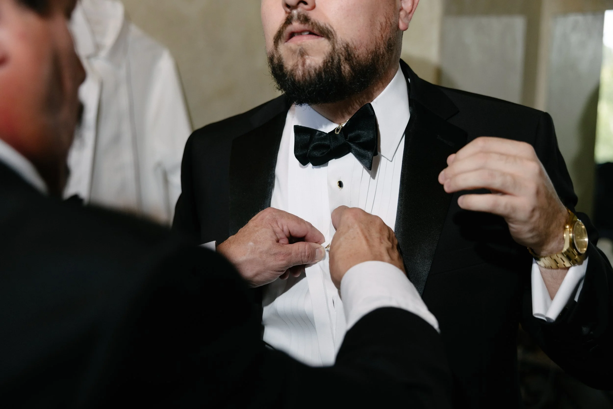 VALE & PABLO GETTING READY-62.jpg