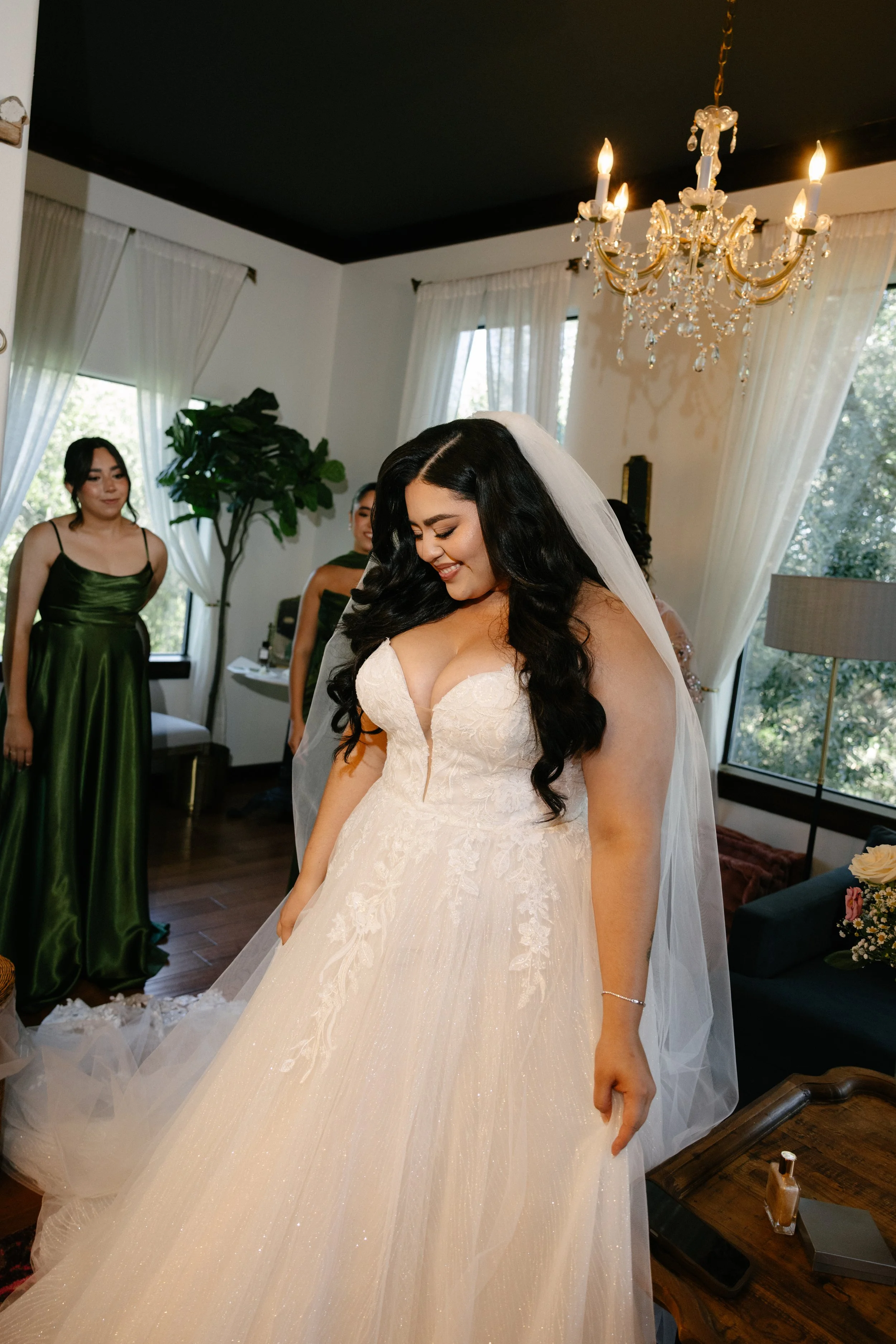 VALE & PABLO GETTING READY-100.jpg