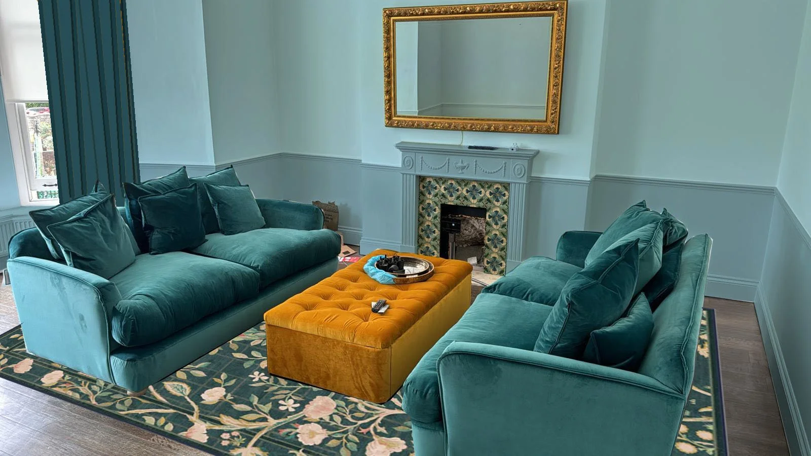 Mans Bristol lounge light.jpg