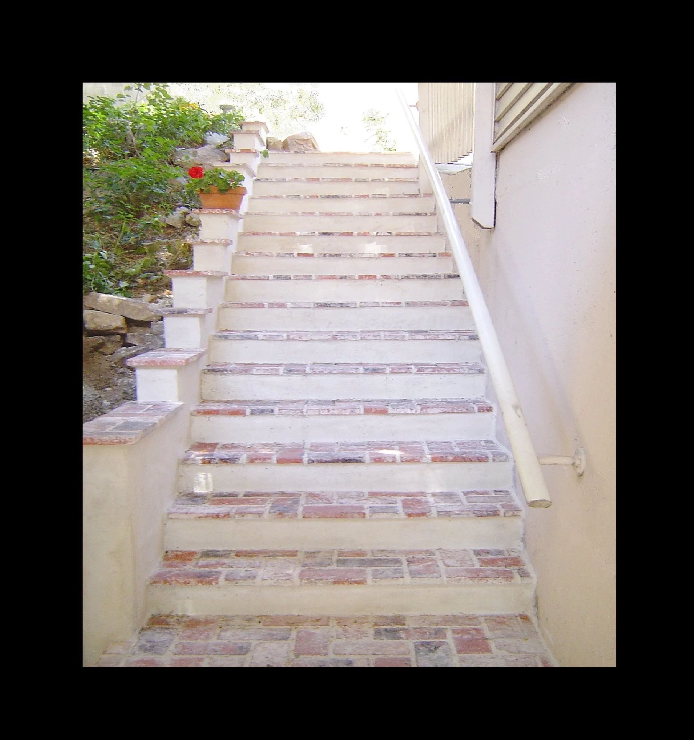 Mediterranean Brick Steps.jpg