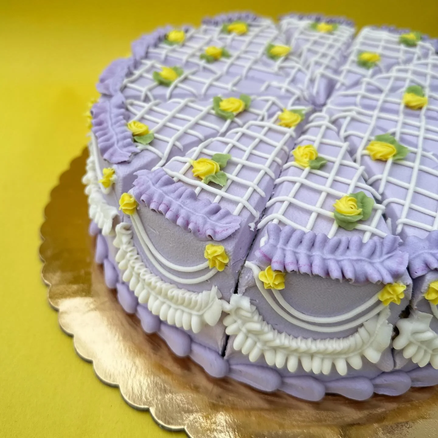 We can't wait for spring which inspired this week's flavor. Lemon cake with lavender icing! Stop in for a slice of cake, a gf cupcake or one of our convenient to-go cakes.