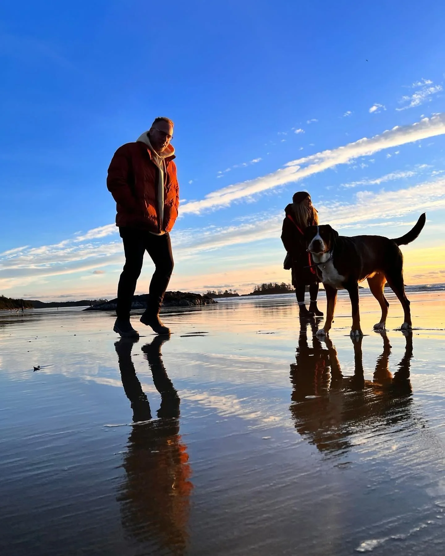 Love this place! 
&bull;
Mackenzie Beach | Tofino 
&bull;
#tofino #mackenziebeach #sandypaws