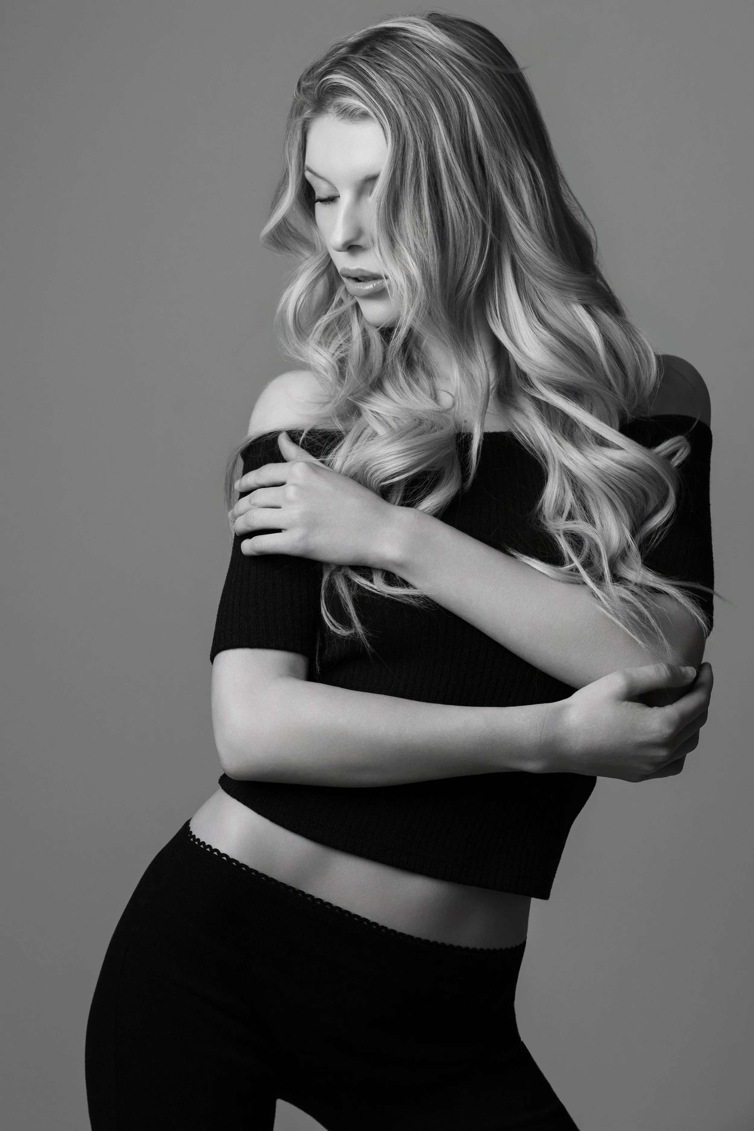 Ella-Bray-Studio-Black-and-White.jpg