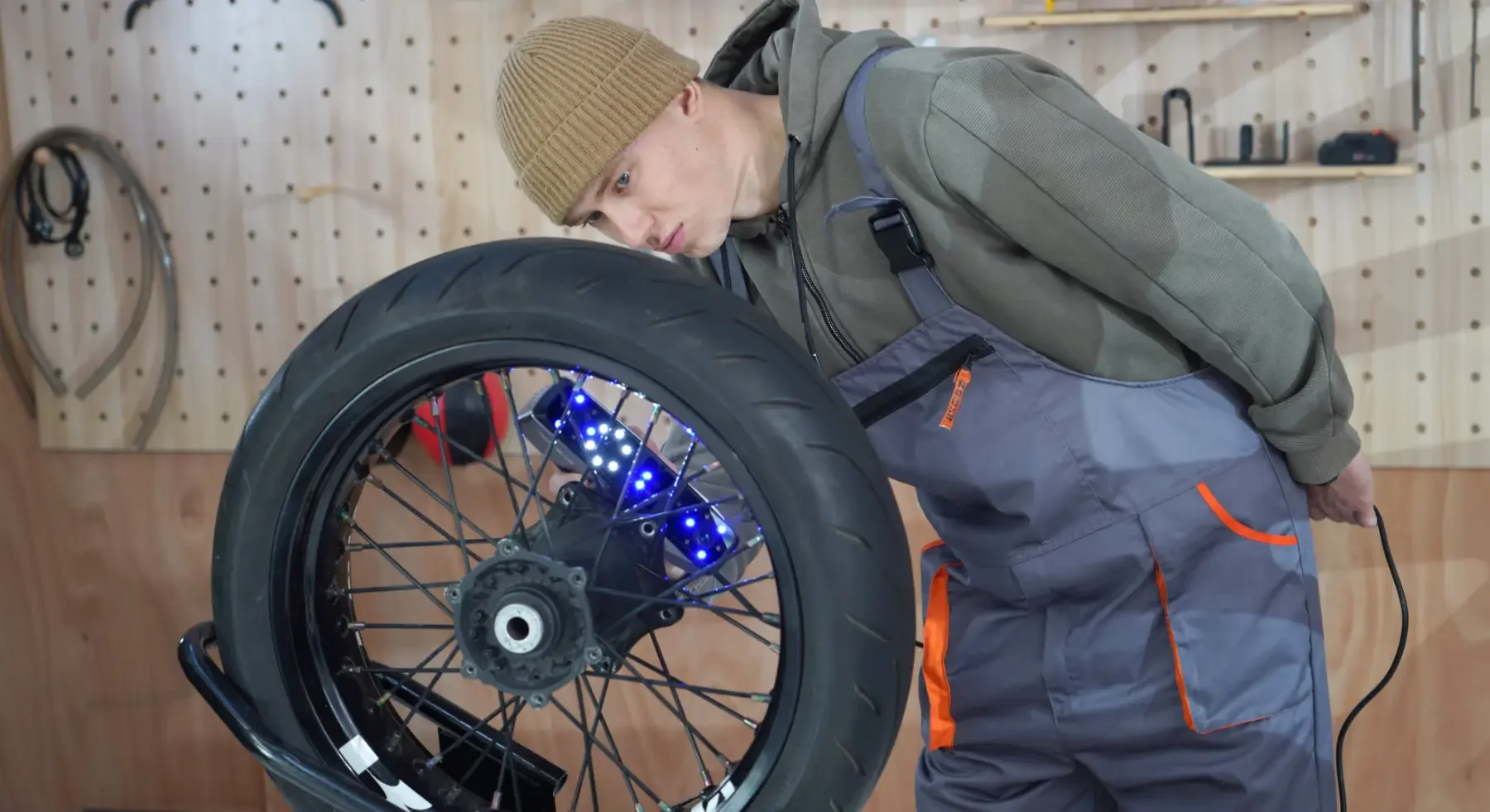 3DeVOK_MT 3D scanner motor bike wheel scan