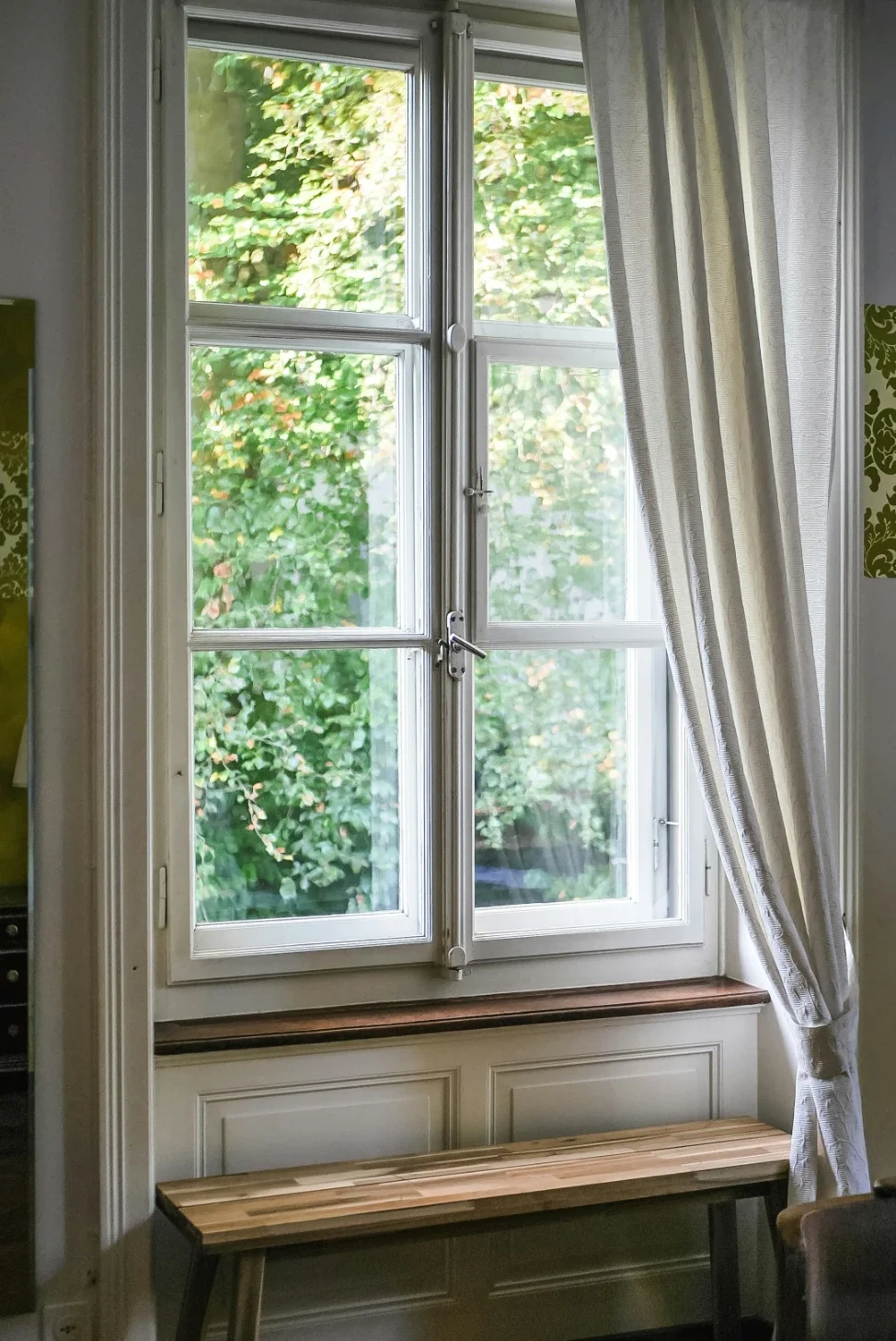 Smart Home Window Replacement in Chicagoland: A Practical Homeowner Guide