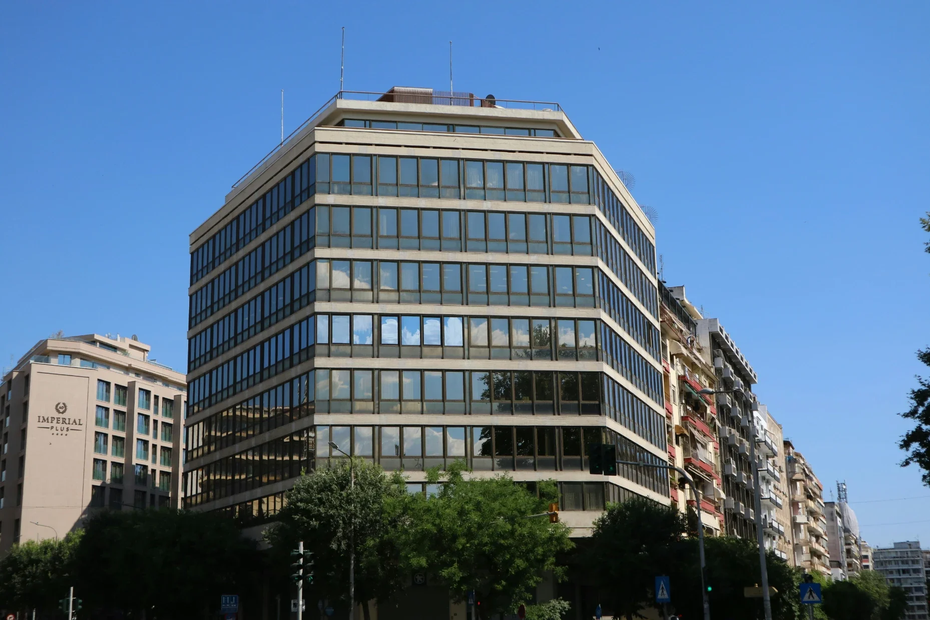 Why Every Property Investor Should Work with a Commercial Building Surveyor