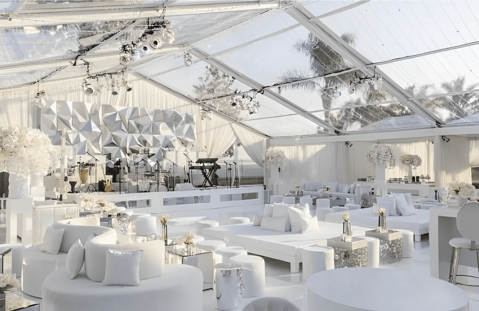 Tente nomade, pavillon ou tente de réception : comment choisir la bonne tente pour votre événement ?