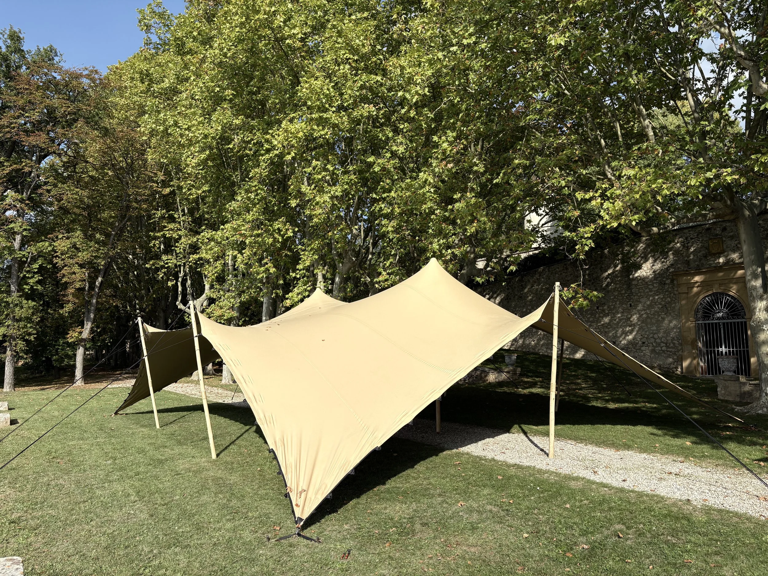 Tente nomade dans le sud de la France