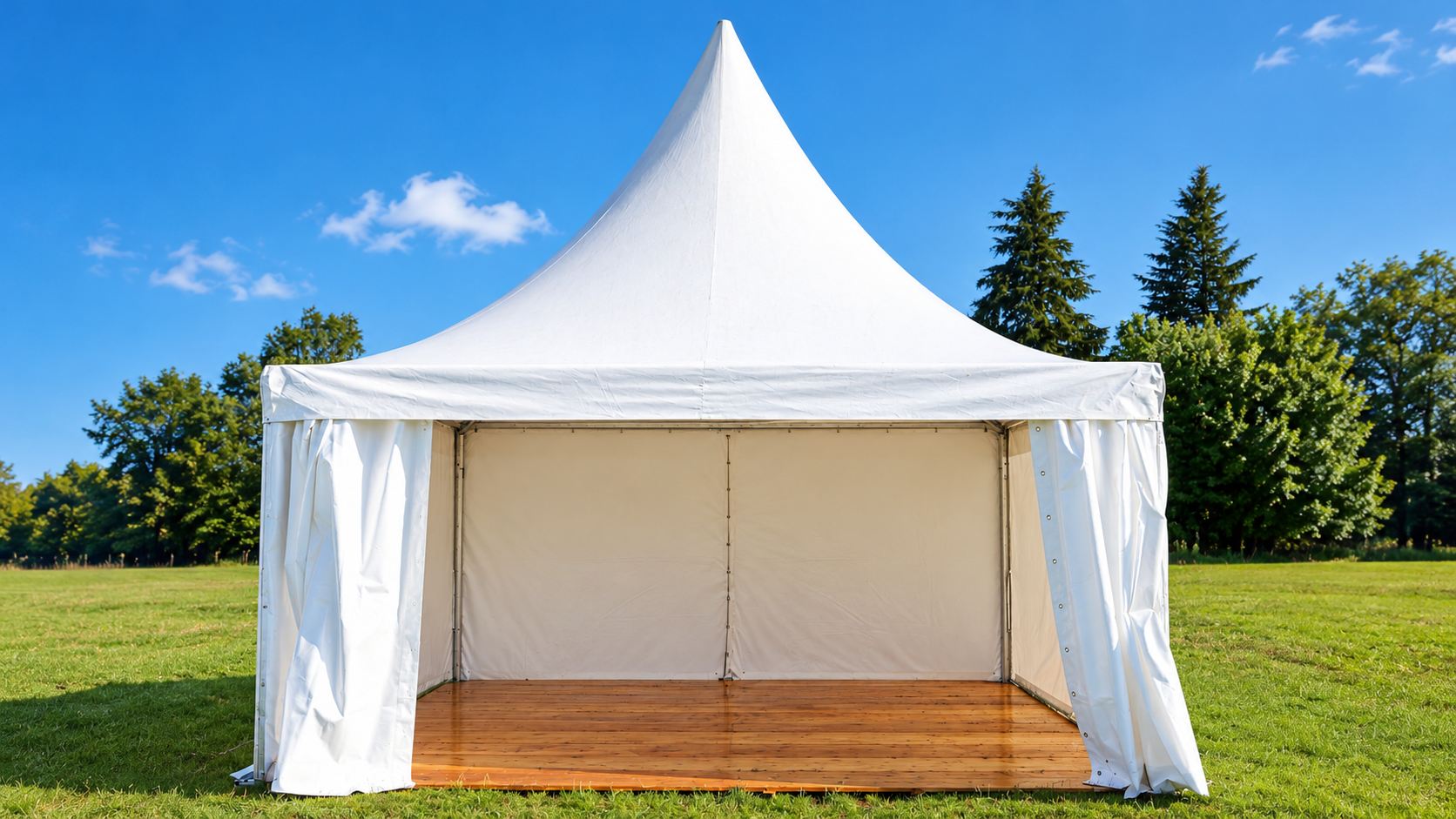 Pagode utilisée comme espace de stockage lors d’un événement en extérieur