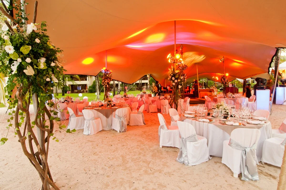 Tente nomade sur une plage