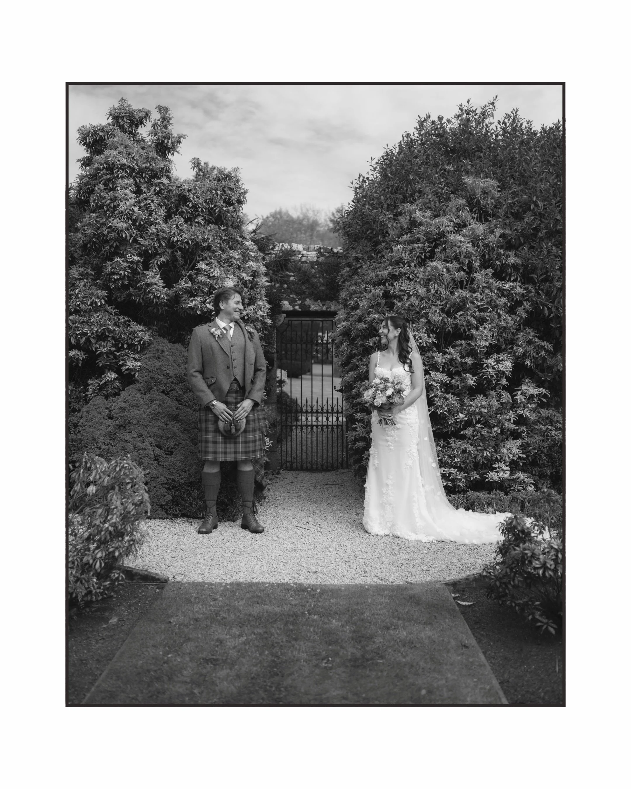 Black &amp; white frames from a magical @elsickhouse wedding with Martha and Blair 🖤🤍 
.
.
.
.
Supplier team: 
✦
.
.
Photographer: @markleithphoto
Venue: @elsickhouse
Content creator: @promiseandpost
Makeup: @caitlinewenmakeup
Hair: @hairbydiazkidd