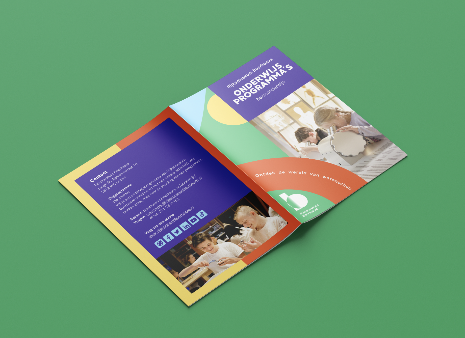 Educatief flyerontwerp Rijksmuseum Boerhaave – creatieve visualisatie voor museumpromotie
