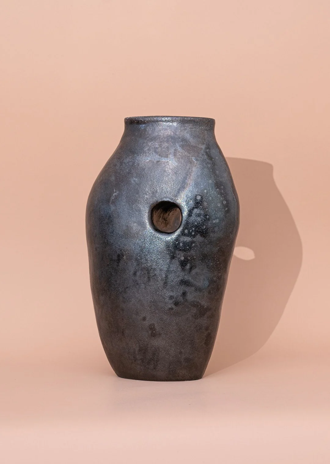 Silhouette Vase 05 - The Tunnel Series