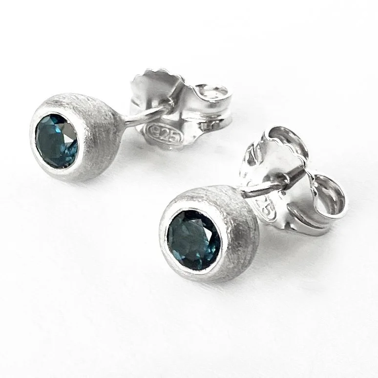 95.000 Ft Készleten, London blue topáz bedugós fülbevaló