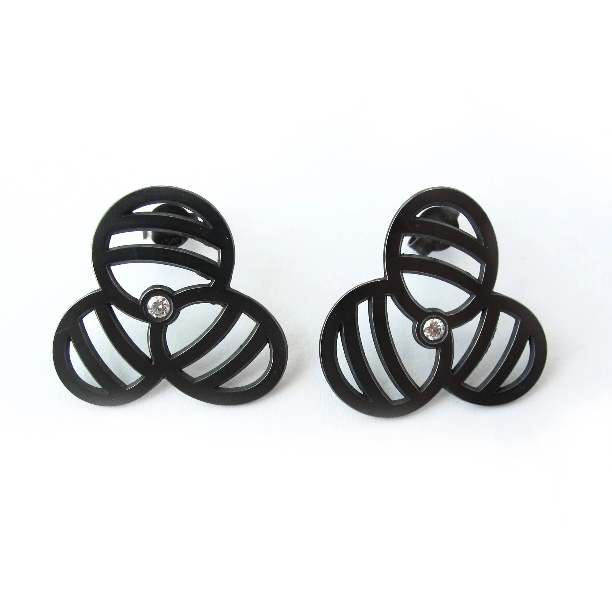 124.000 Ft Készleten, Floramour oxidált ezüst moissanite fülbevaló