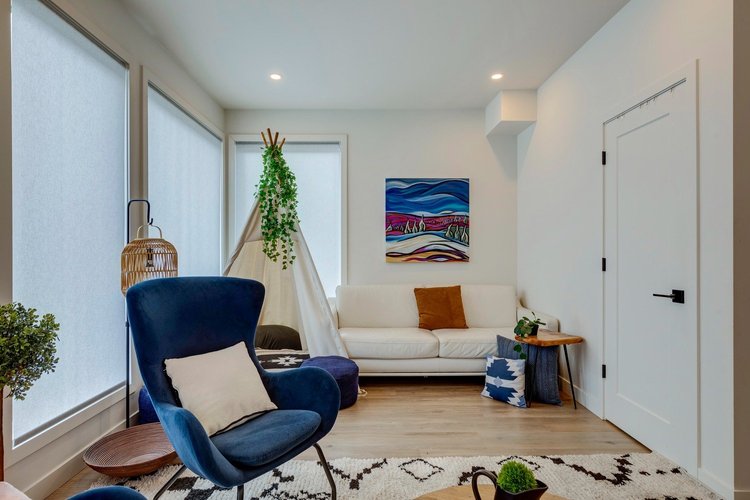 Art therapy space at Creative Sky Psychology in Calgary