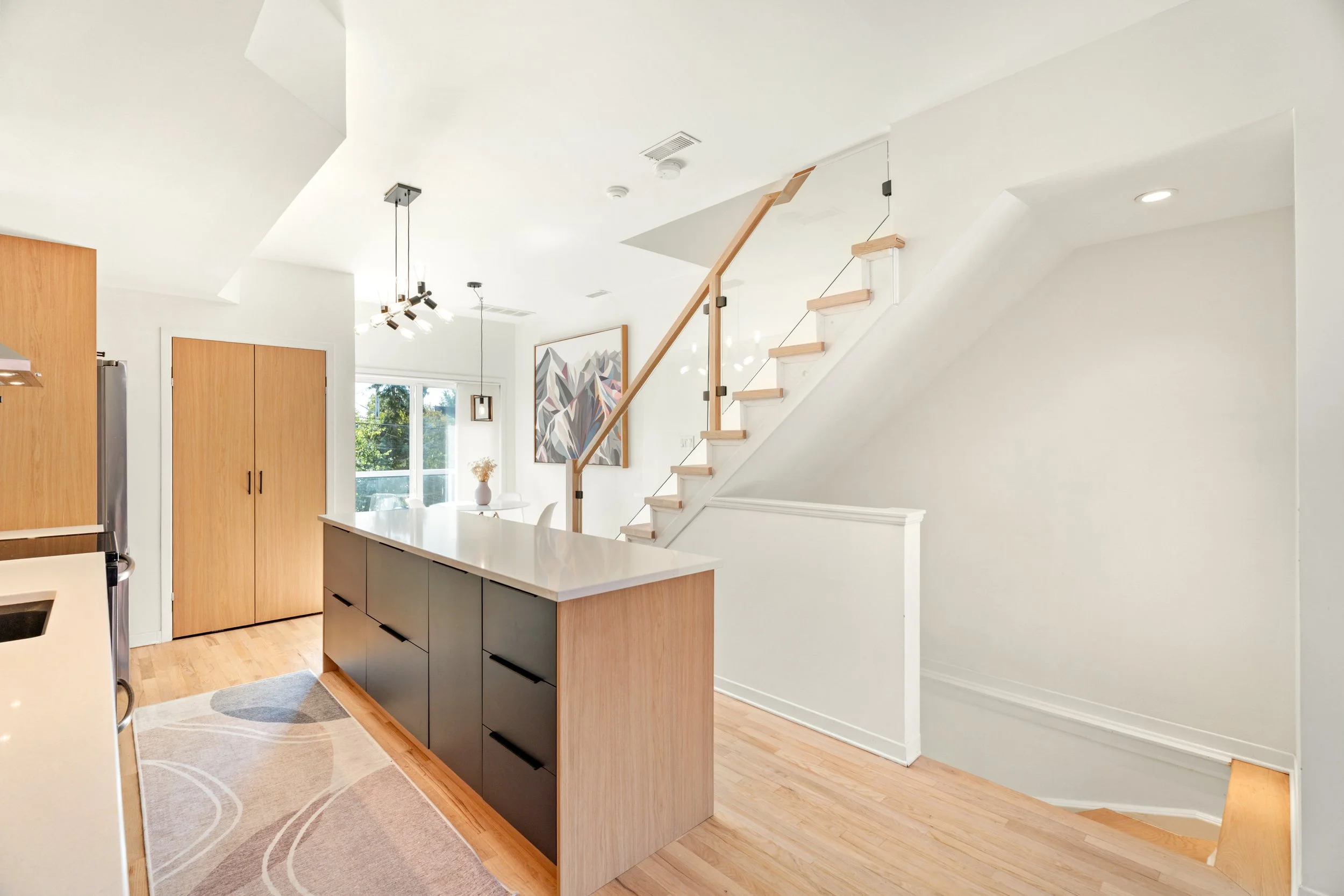 2-4SherbrookeAve-9.jpg