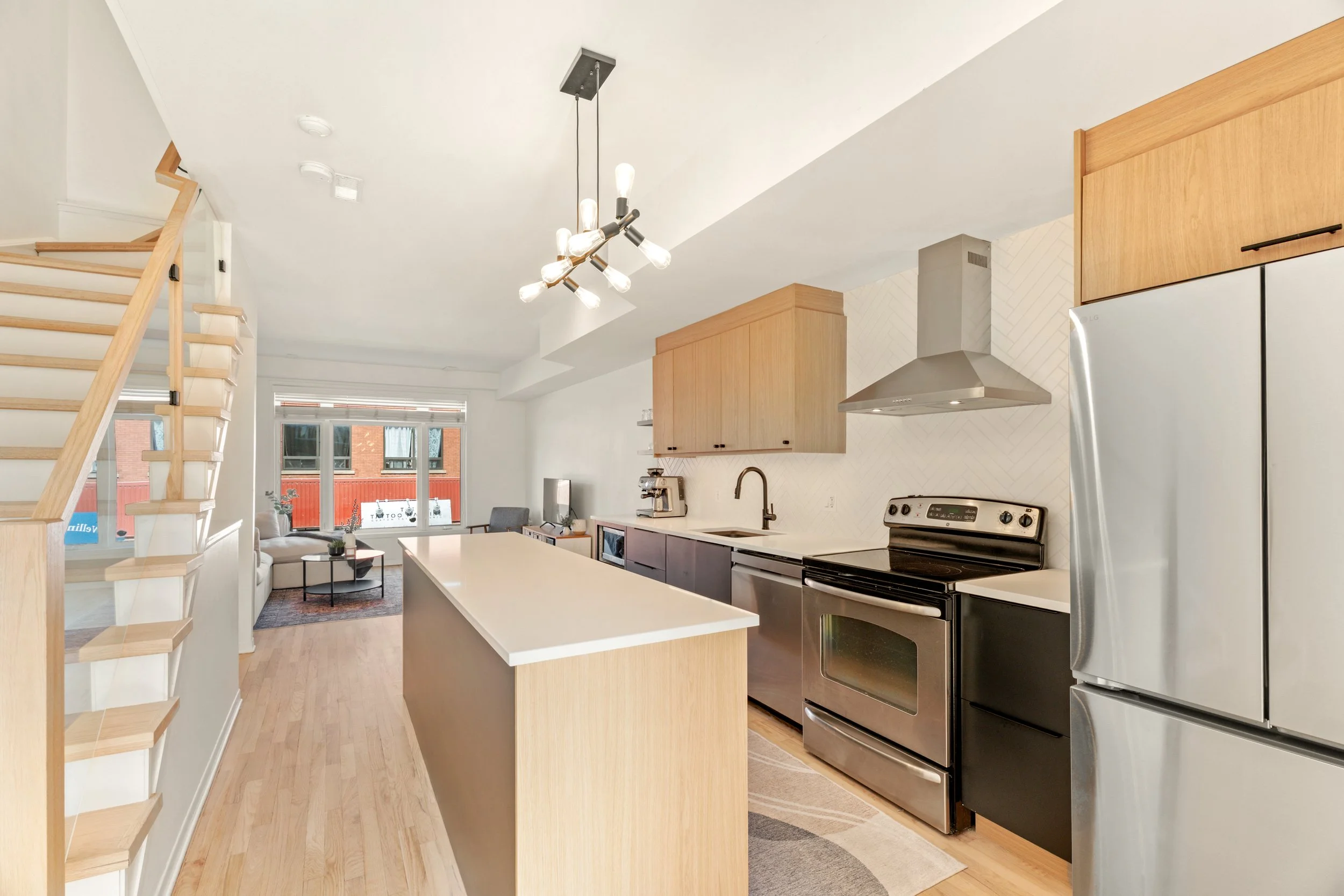 2-4SherbrookeAve-11.jpg