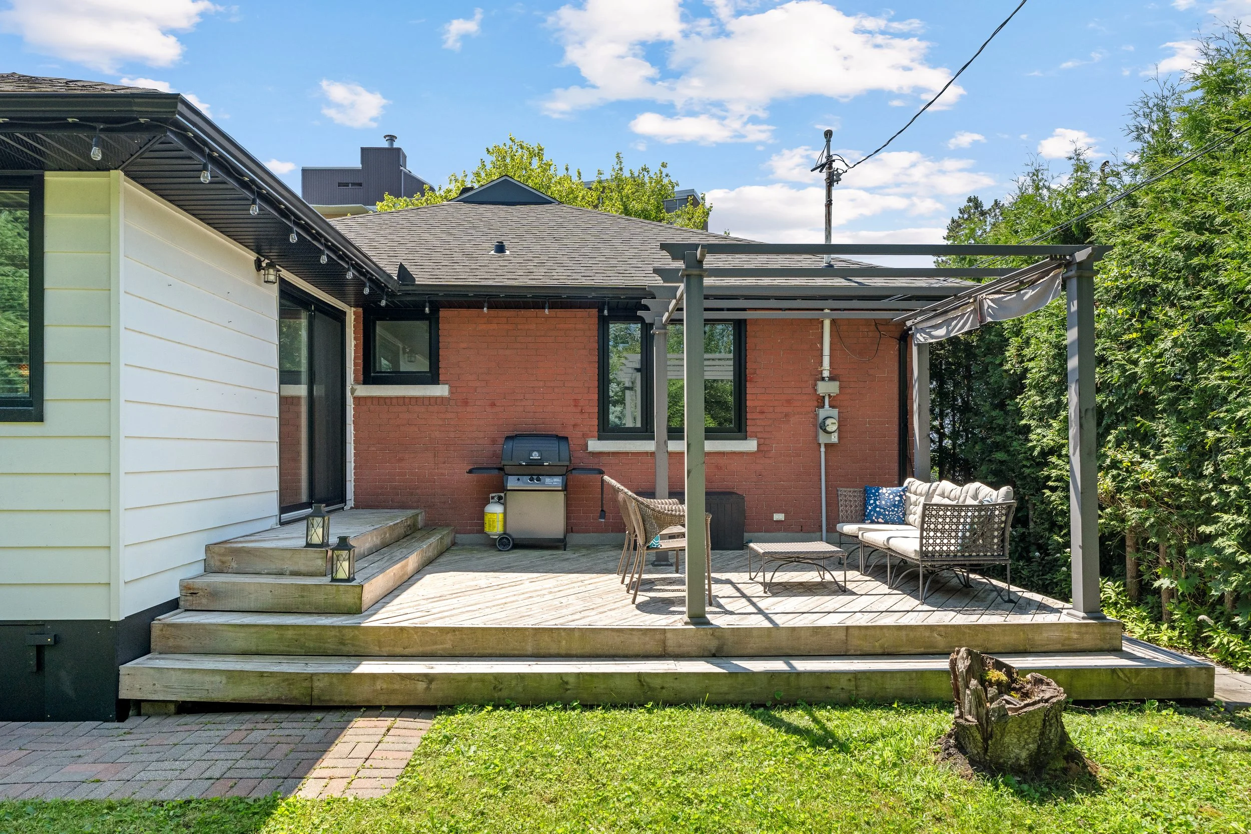2097NeepawaAve-9.jpg