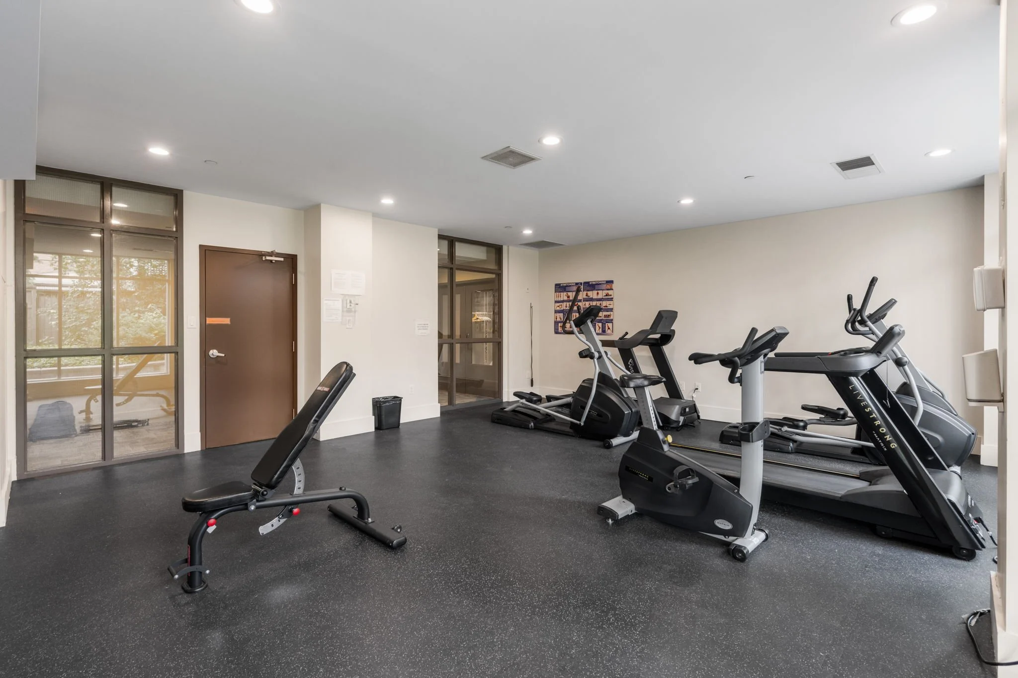39-web-or-mls-131-holland-ave-602.jpg