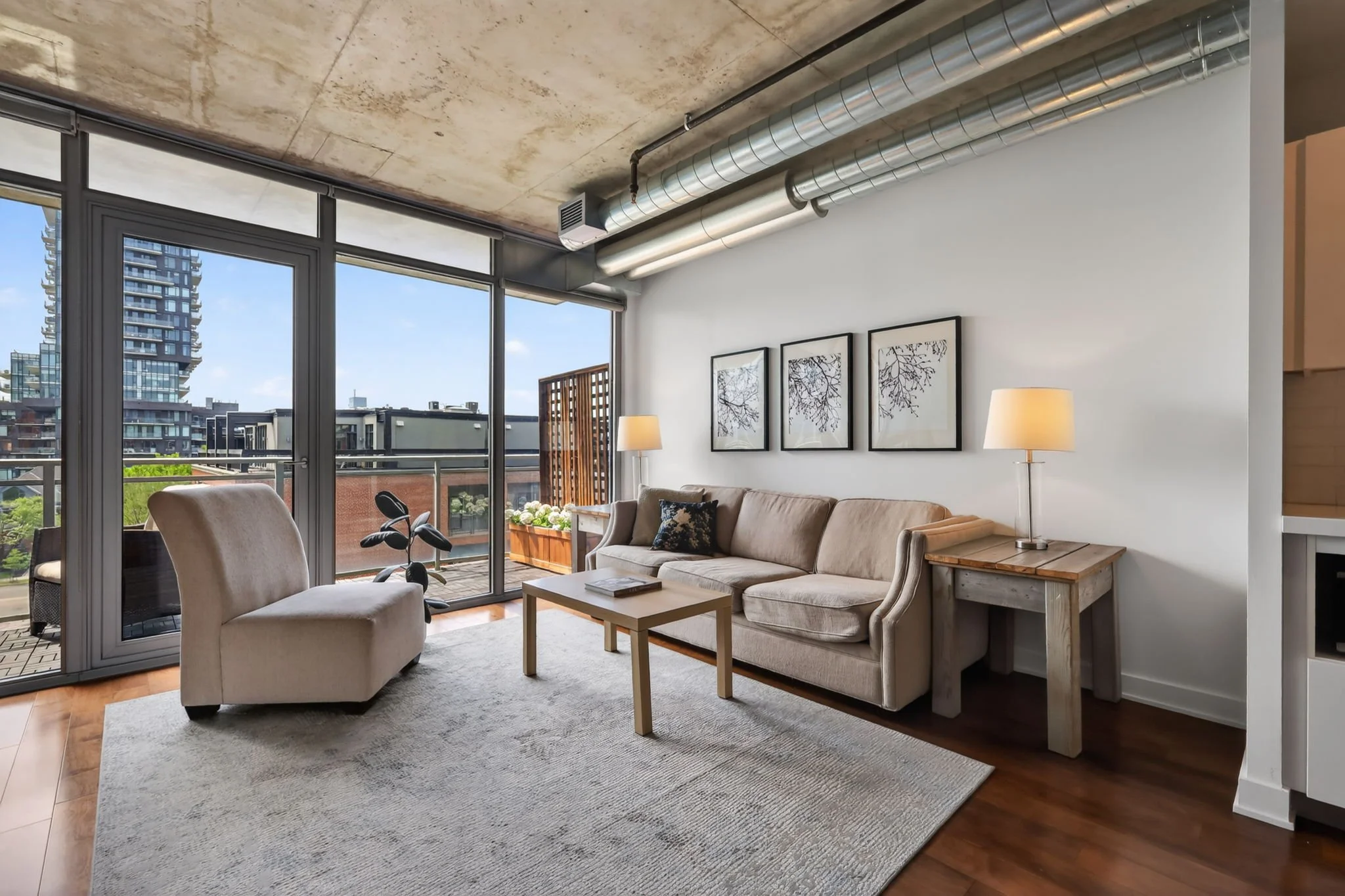 21-web-or-mls-360-mcleod-st.jpg