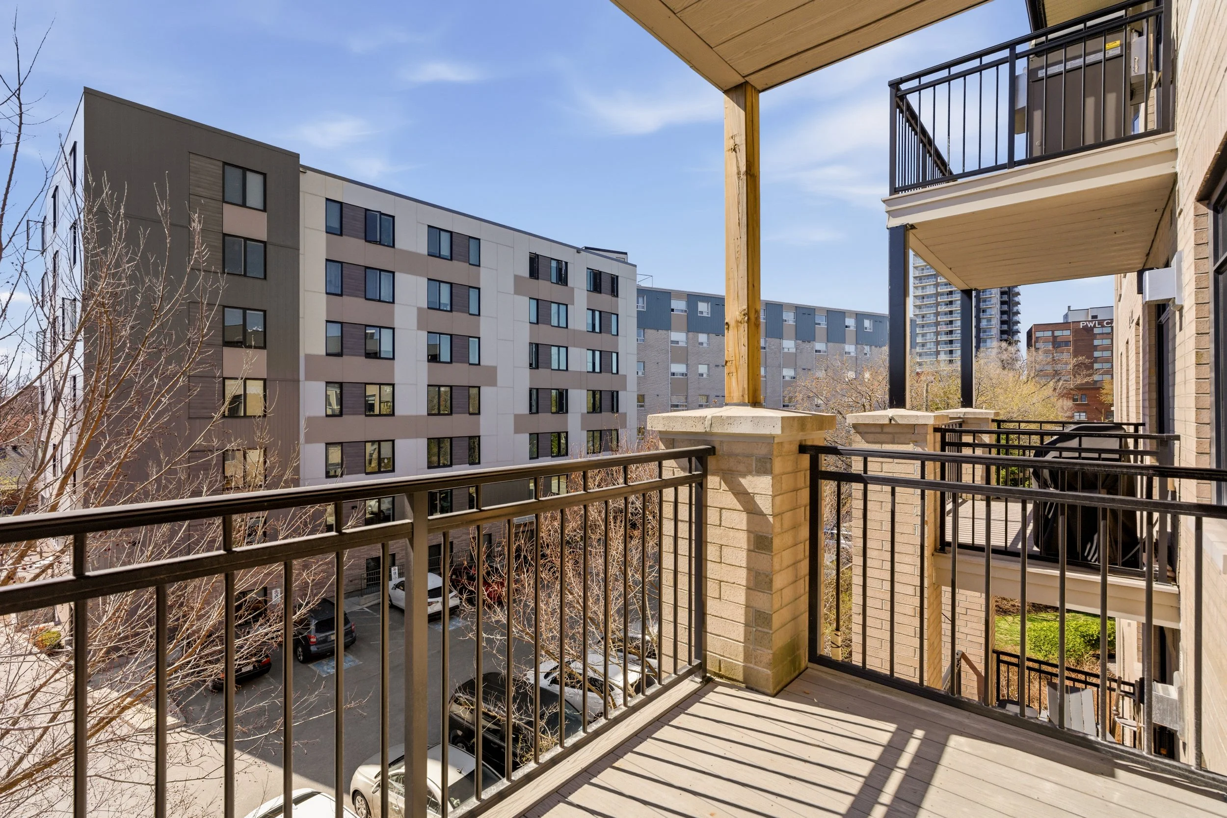 310-808BronsonAve-19.jpg