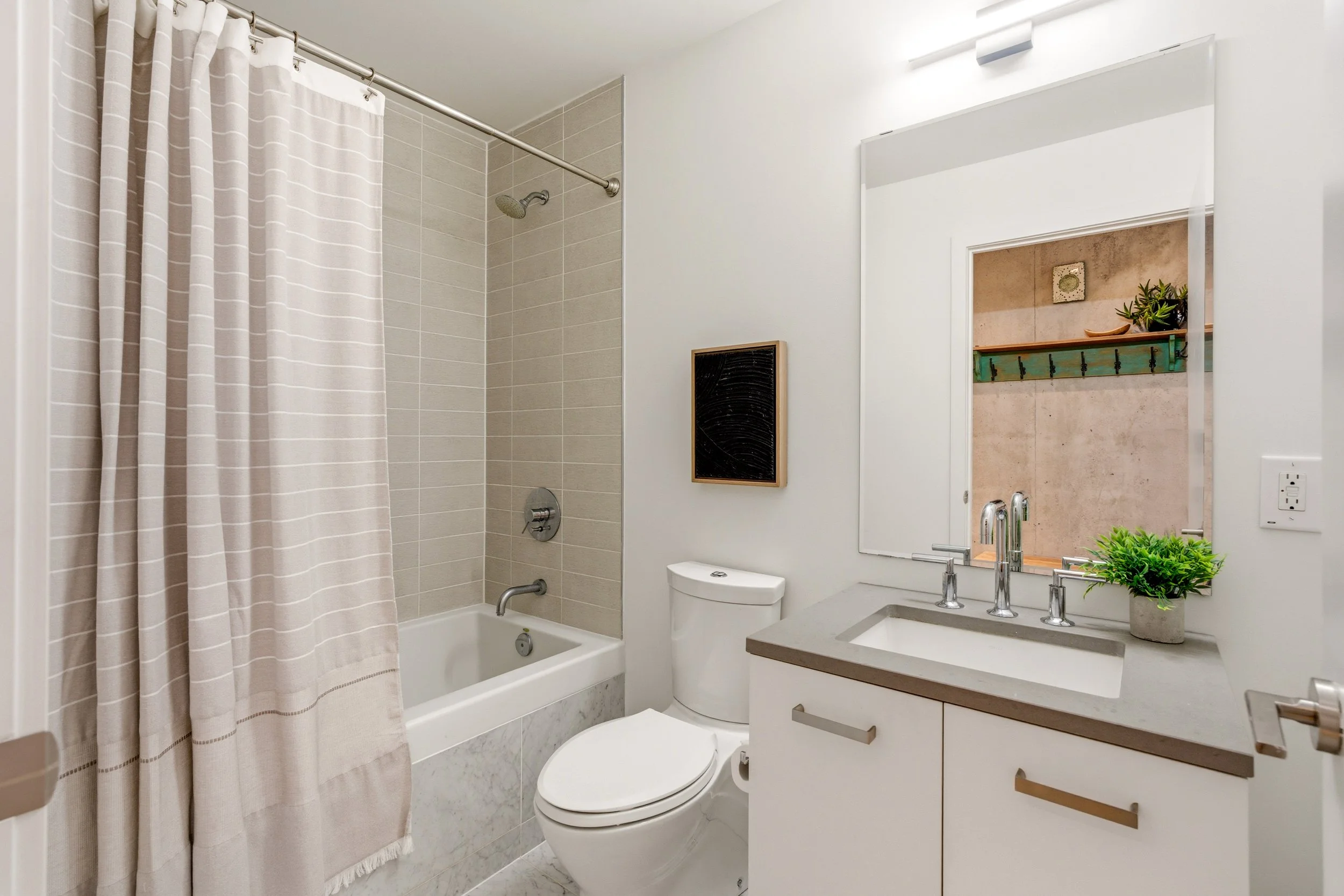 1004-224LyonSt-34.jpg