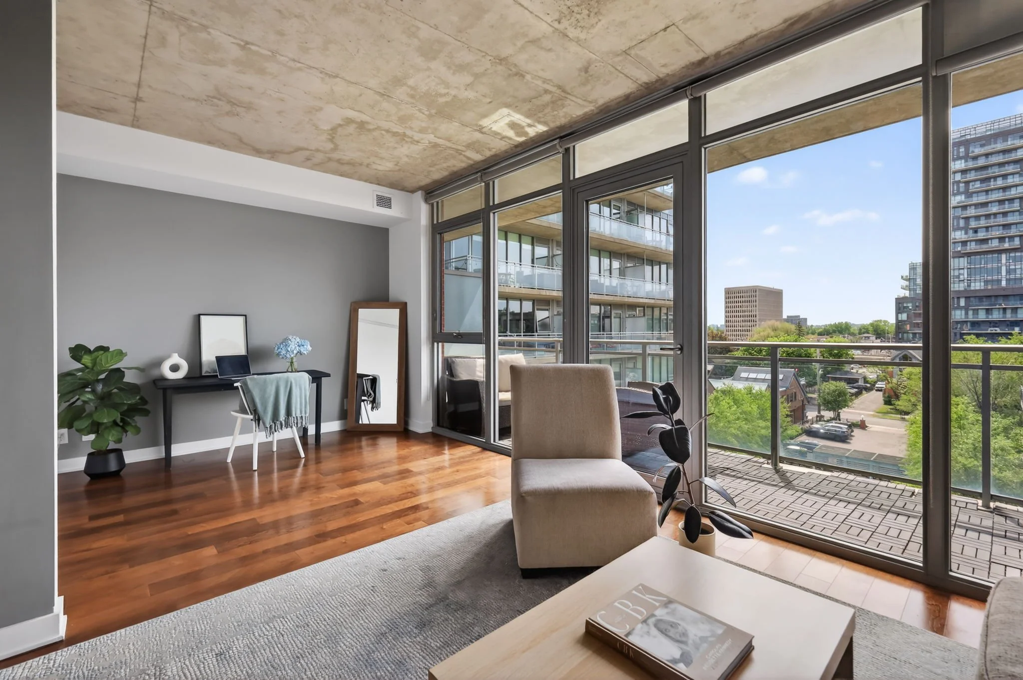 23-web-or-mls-360-mcleod-st.jpg