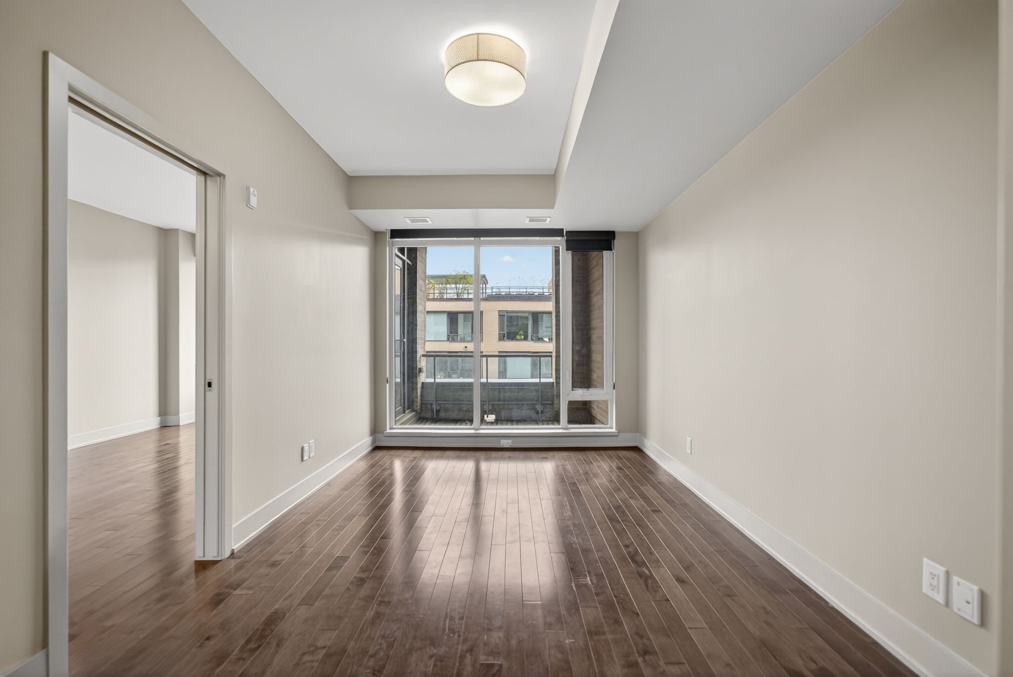 21-web-or-mls-108-richmond-rd-507.jpg