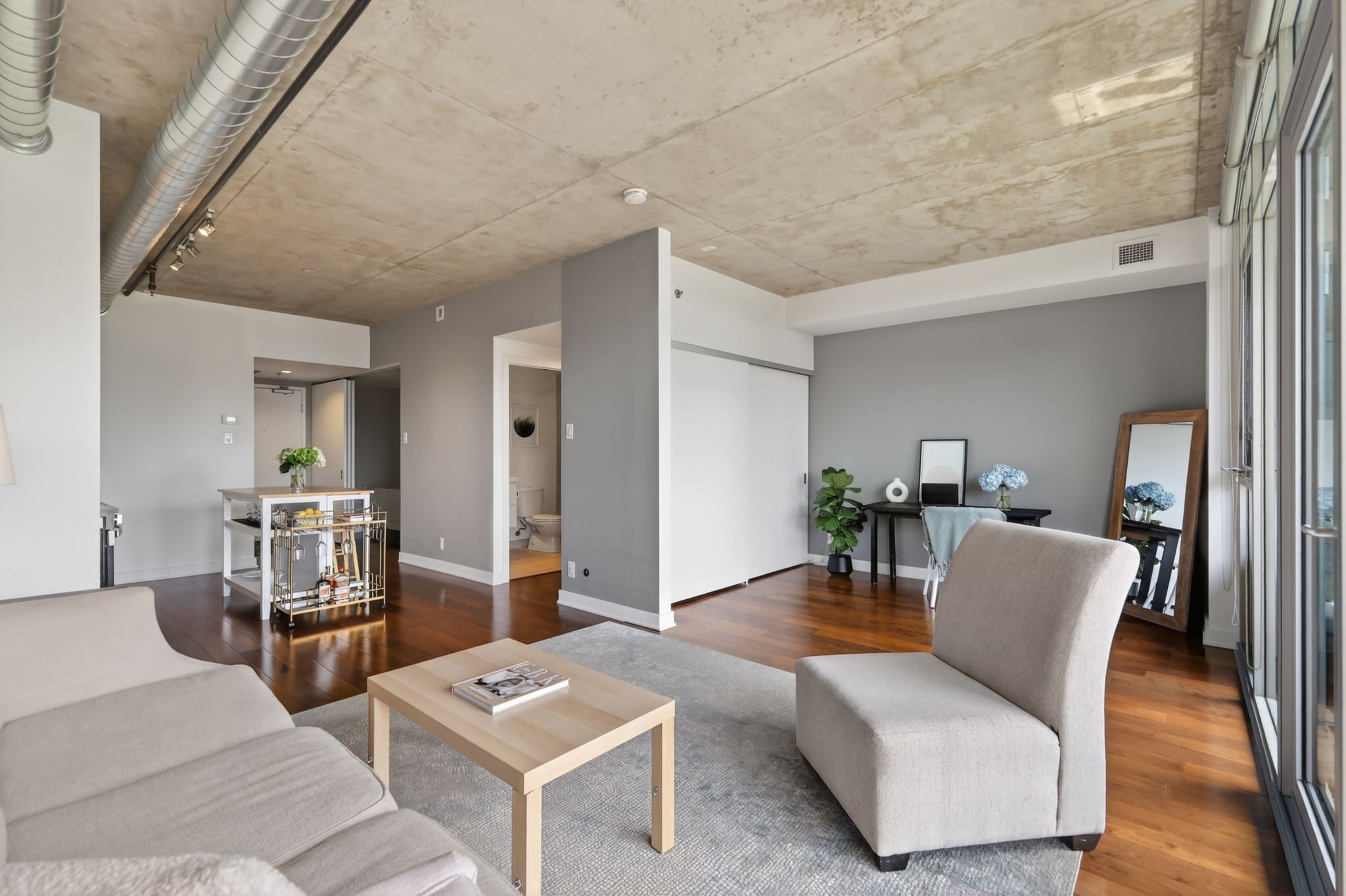 29-web-or-mls-360-mcleod-st.jpg