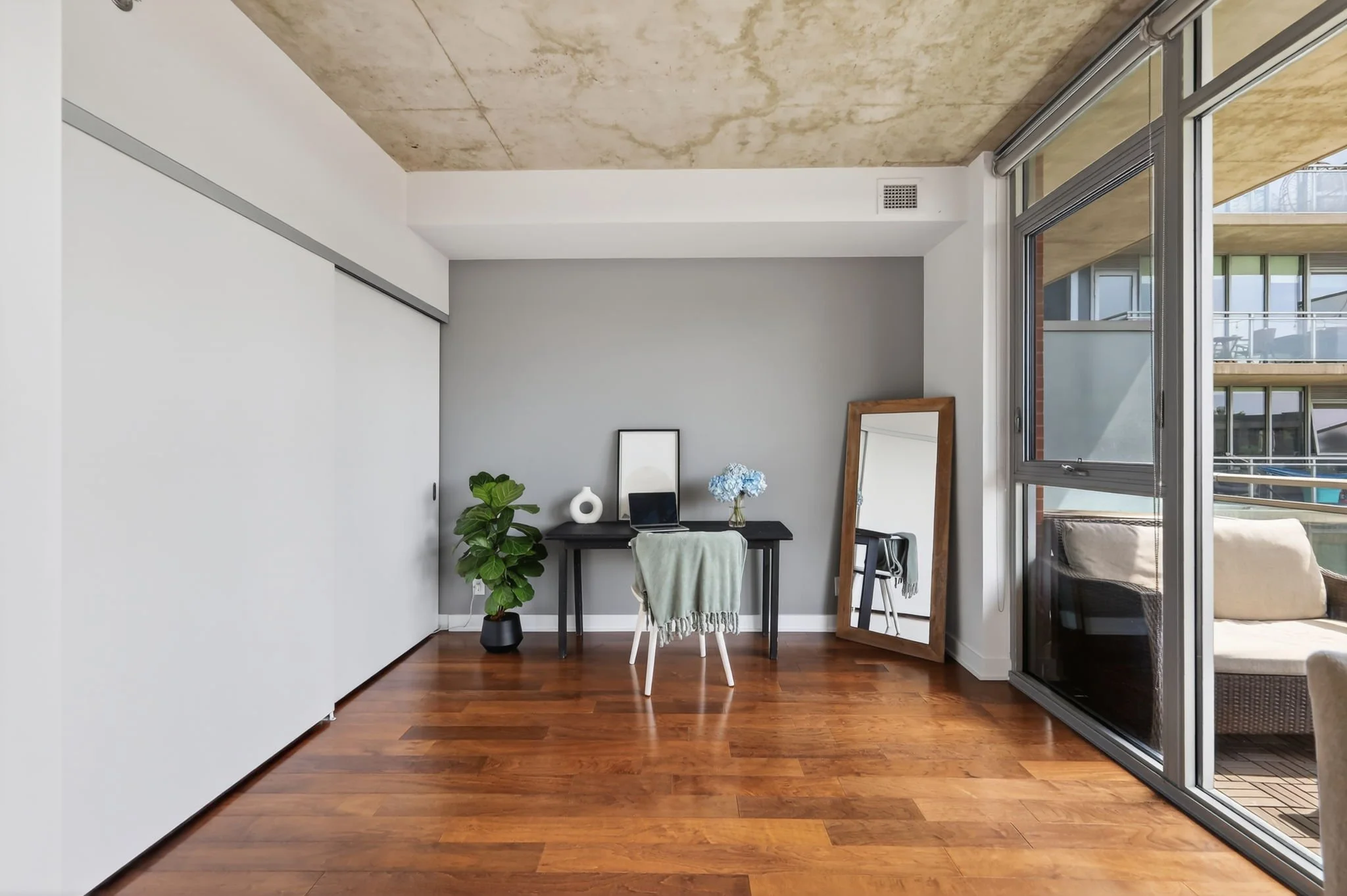 24-web-or-mls-360-mcleod-st.jpg