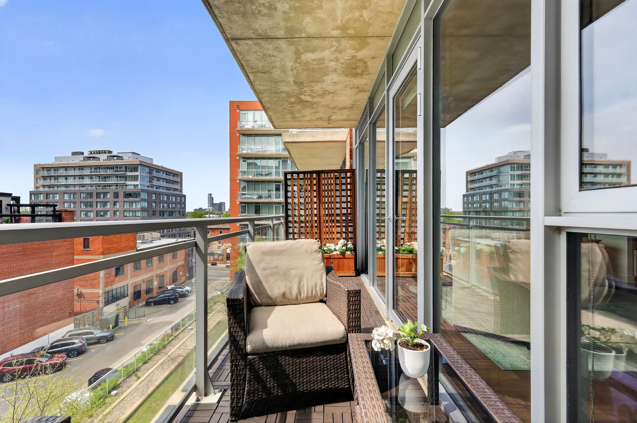 6-web-or-mls-360-mcleod-st.jpg