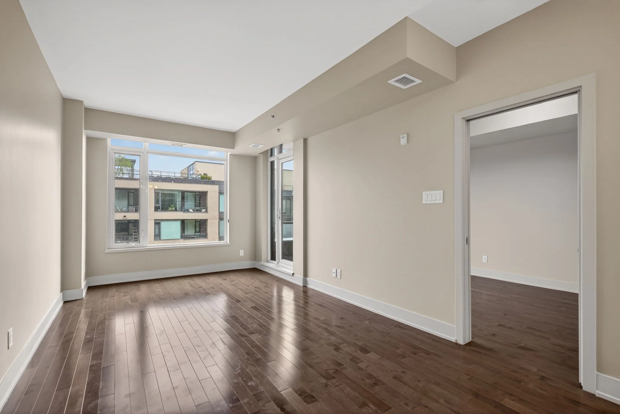 20-web-or-mls-108-richmond-rd-507.jpg