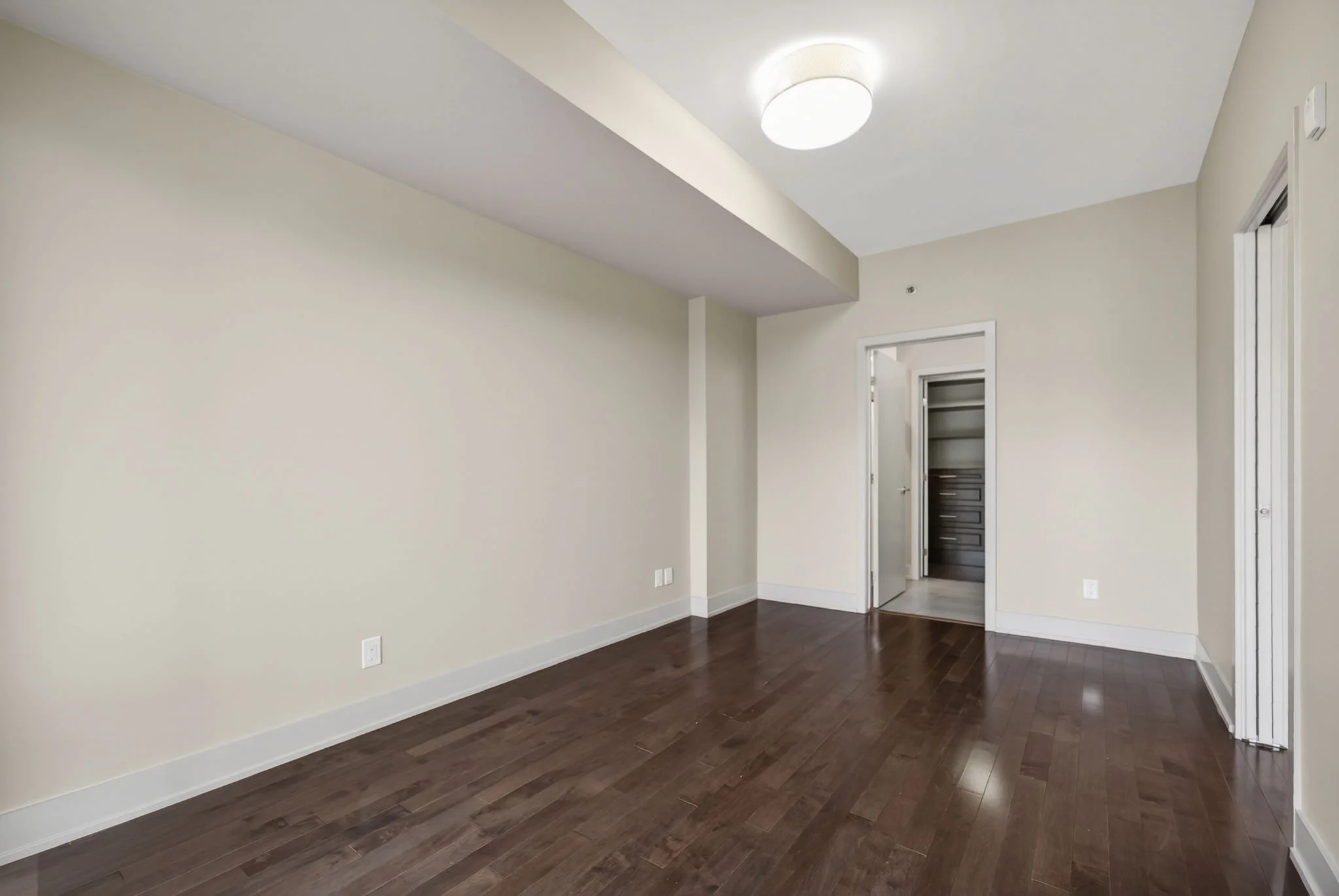23-web-or-mls-108-richmond-rd-507.jpg