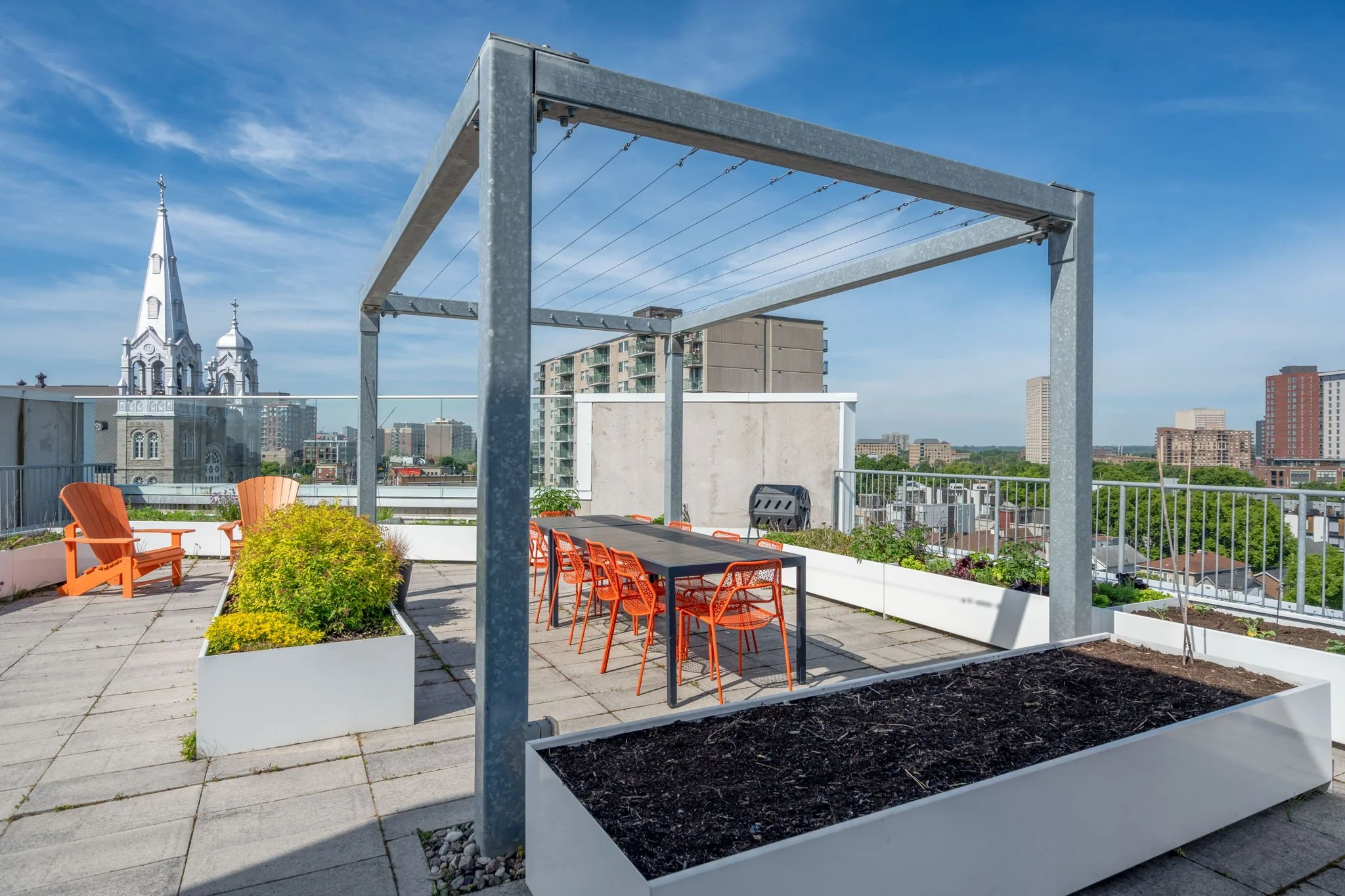 23-web-or-mls-1000-wellington-st-w-210.jpg