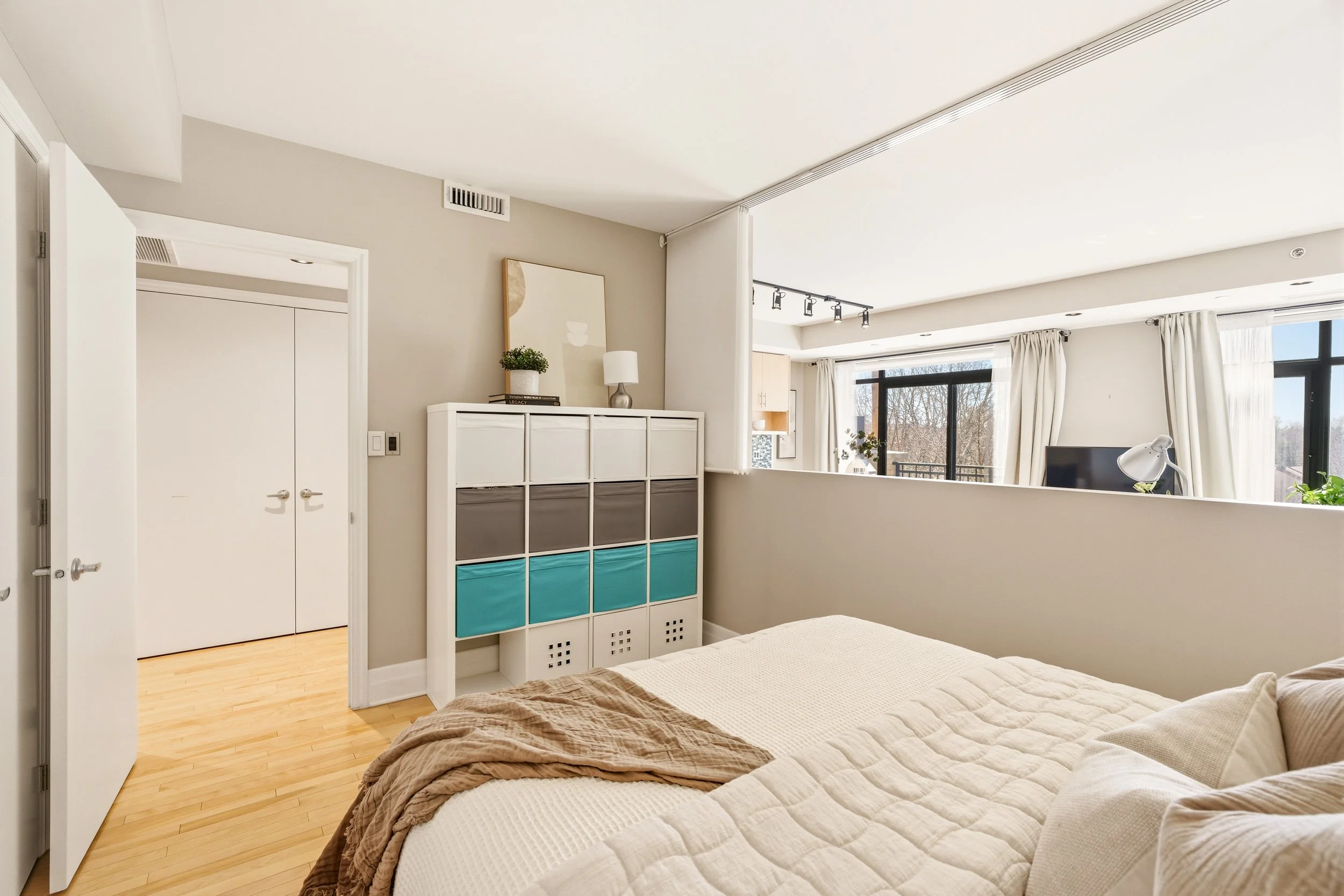 310-808BronsonAve-28.jpg
