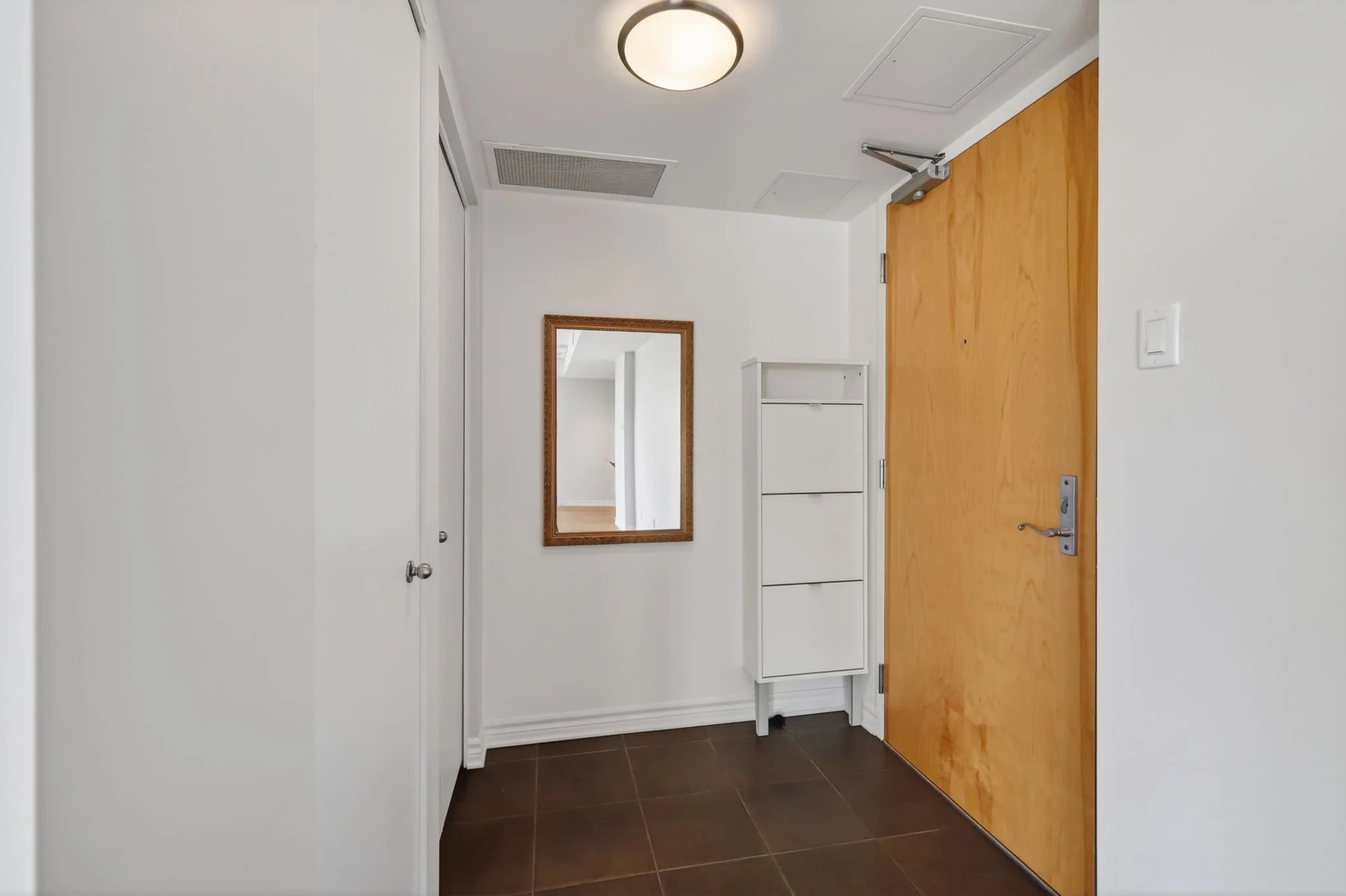 4-web-or-mls-250-lett-st.jpg