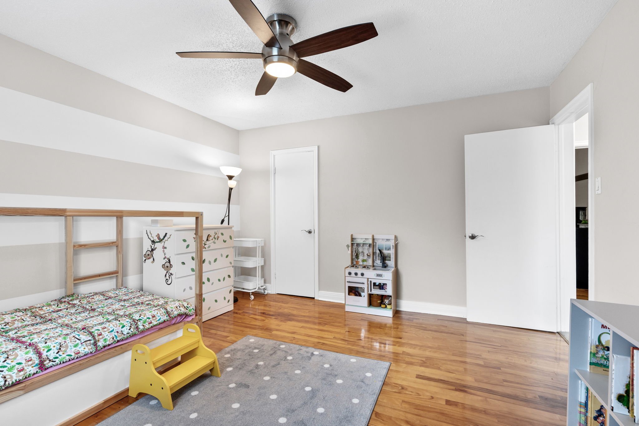 27-web-or-mls-659-alesther-st.jpg