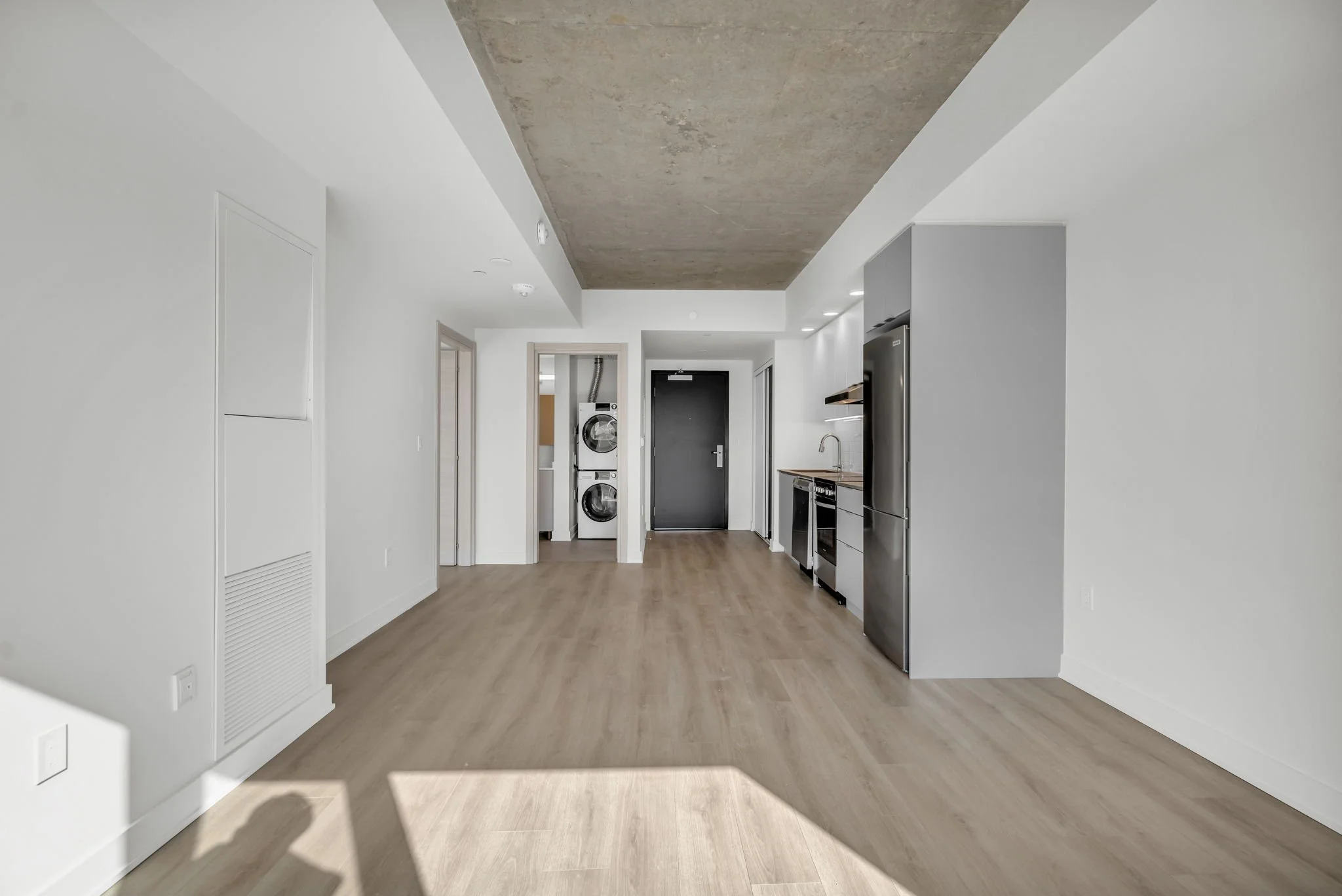 89-web-or-mls-199-rideau-st.jpg