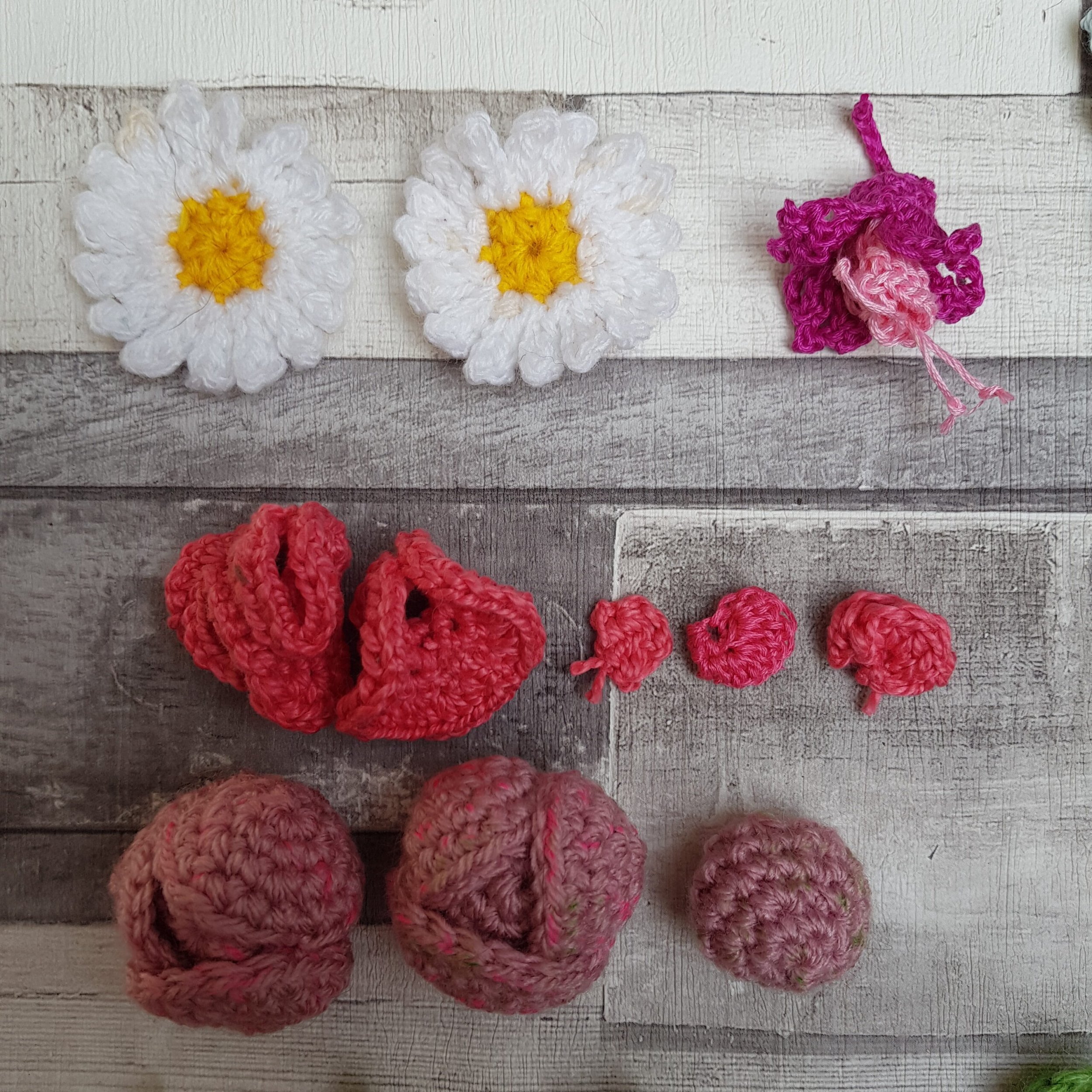 flatlay summer flowers.jpg