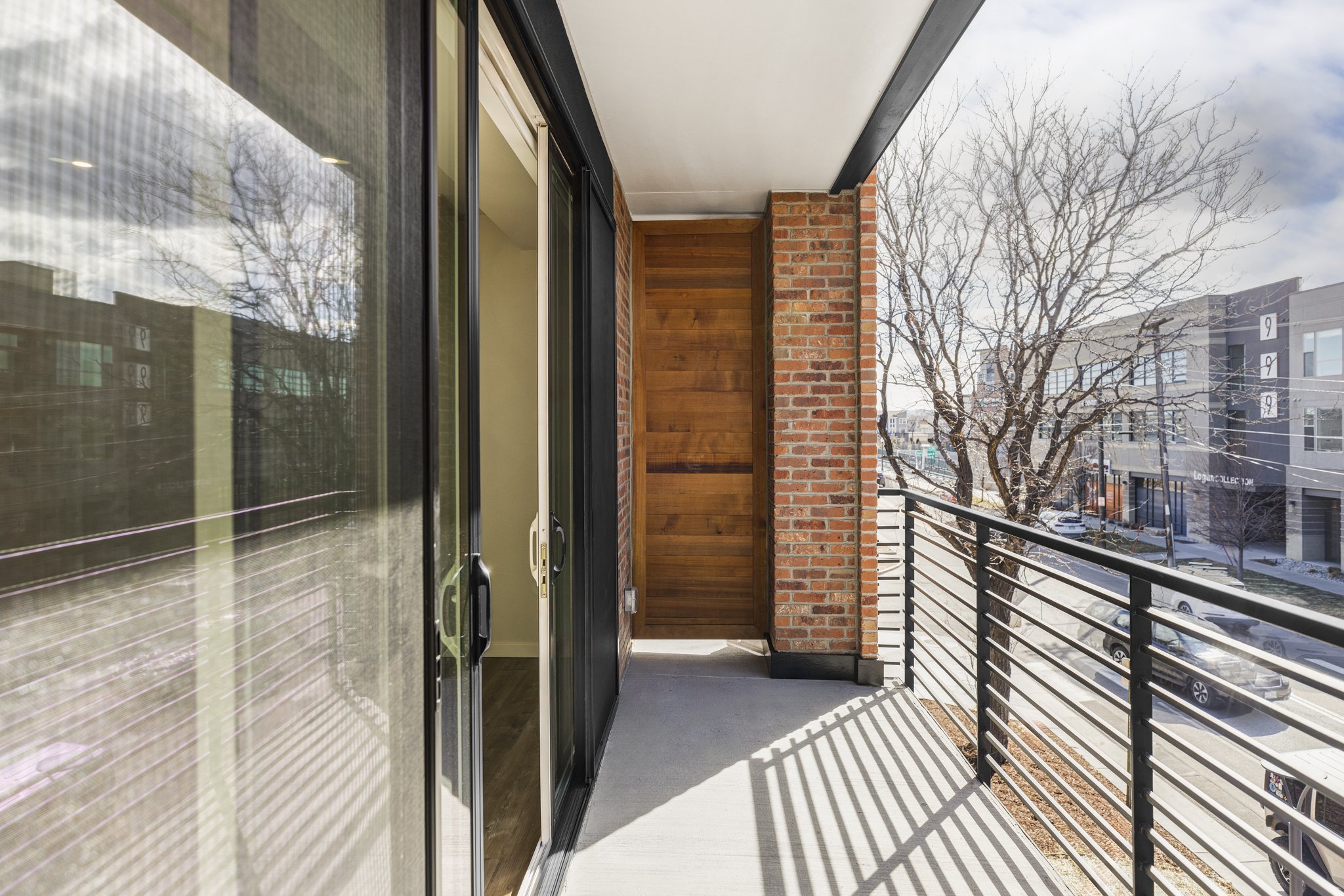 RaeScott_LoganSquare_web-13.jpg