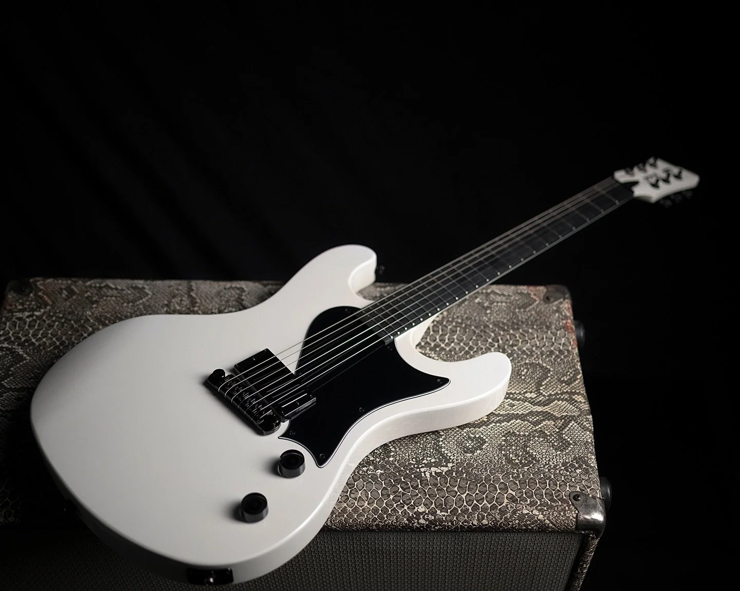 77-X in Pearl White, powered by a single @sonicpickups &ldquo;Cthulhu&rdquo; humbucker and @emersoncustom 550k premier pro pots. 
Ultralight Swamp Ash body/Maple neck/Roasted Purpleheart fretboard.  6lbs 8oz.
