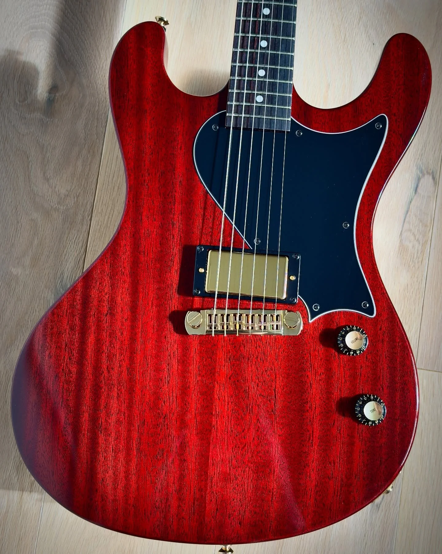 Cherry &lsquo;77