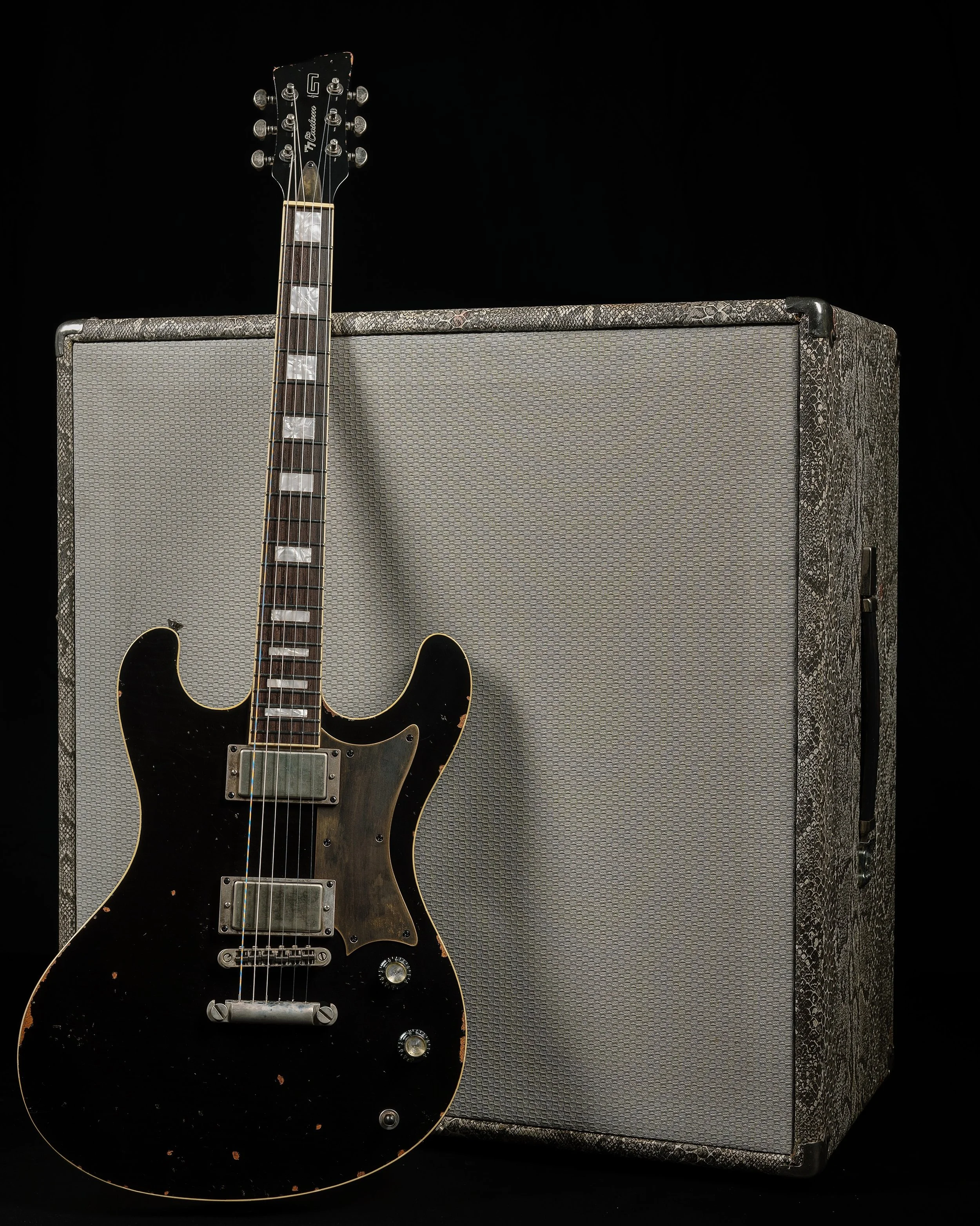👀 Sneak peek of this 
&lsquo;77 Custom in &ldquo;Old Black&rdquo;. 
DM for info.