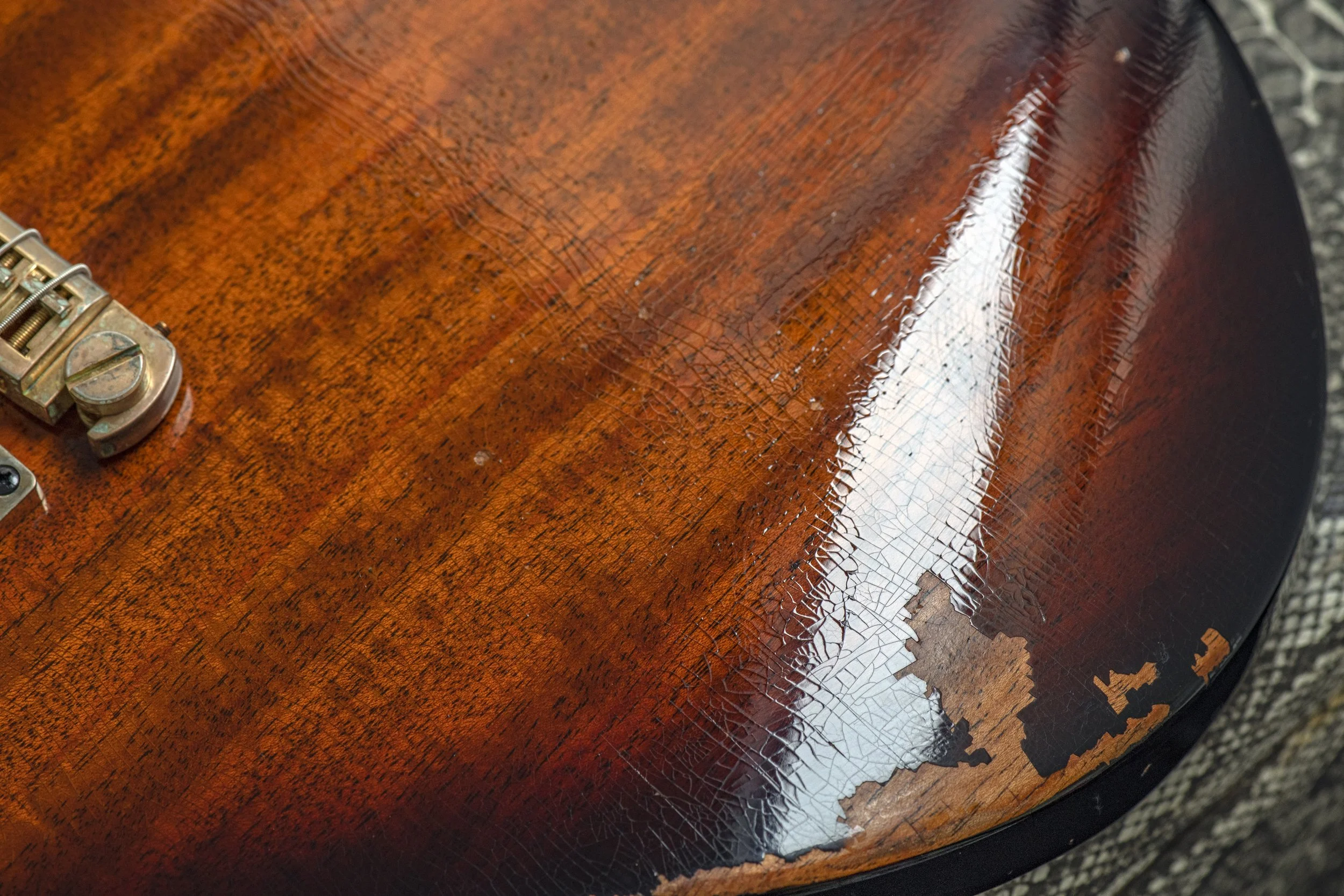 Aged_Burst_25018_08.jpg