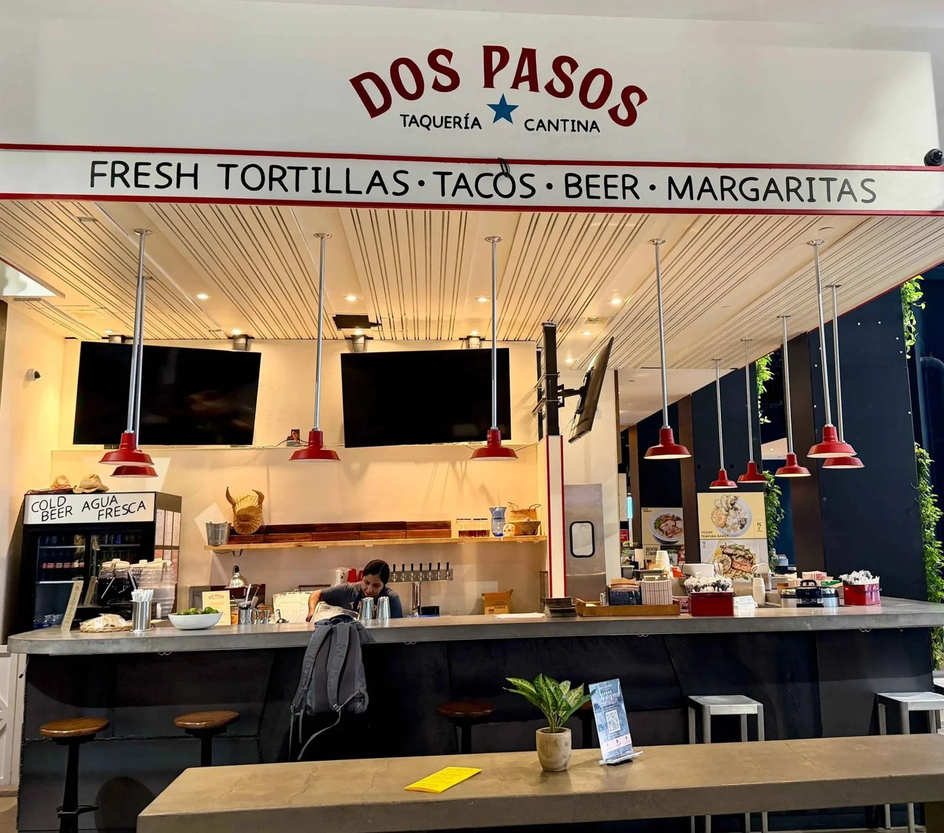 DOS PASOS