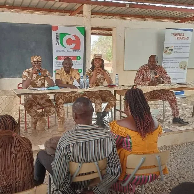 Kunskap som skyddar: öppen föreställning om droger, tobak och farliga substanser