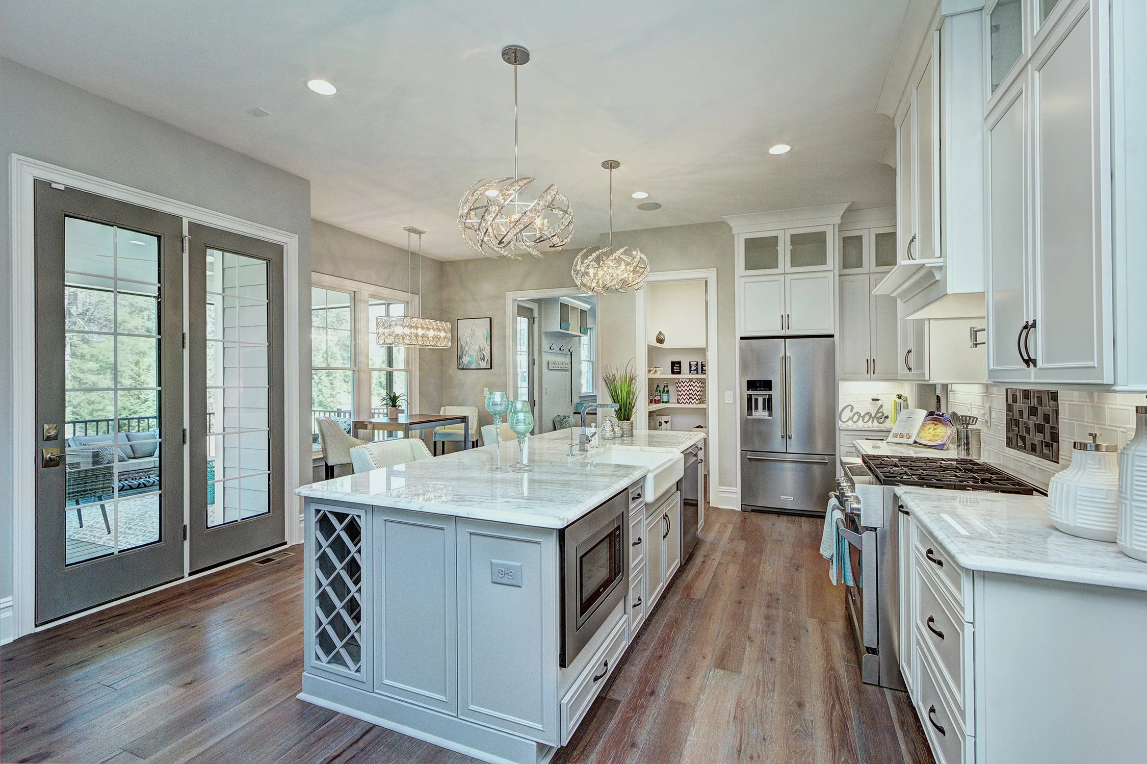 9438GreysonKitchenB.jpg