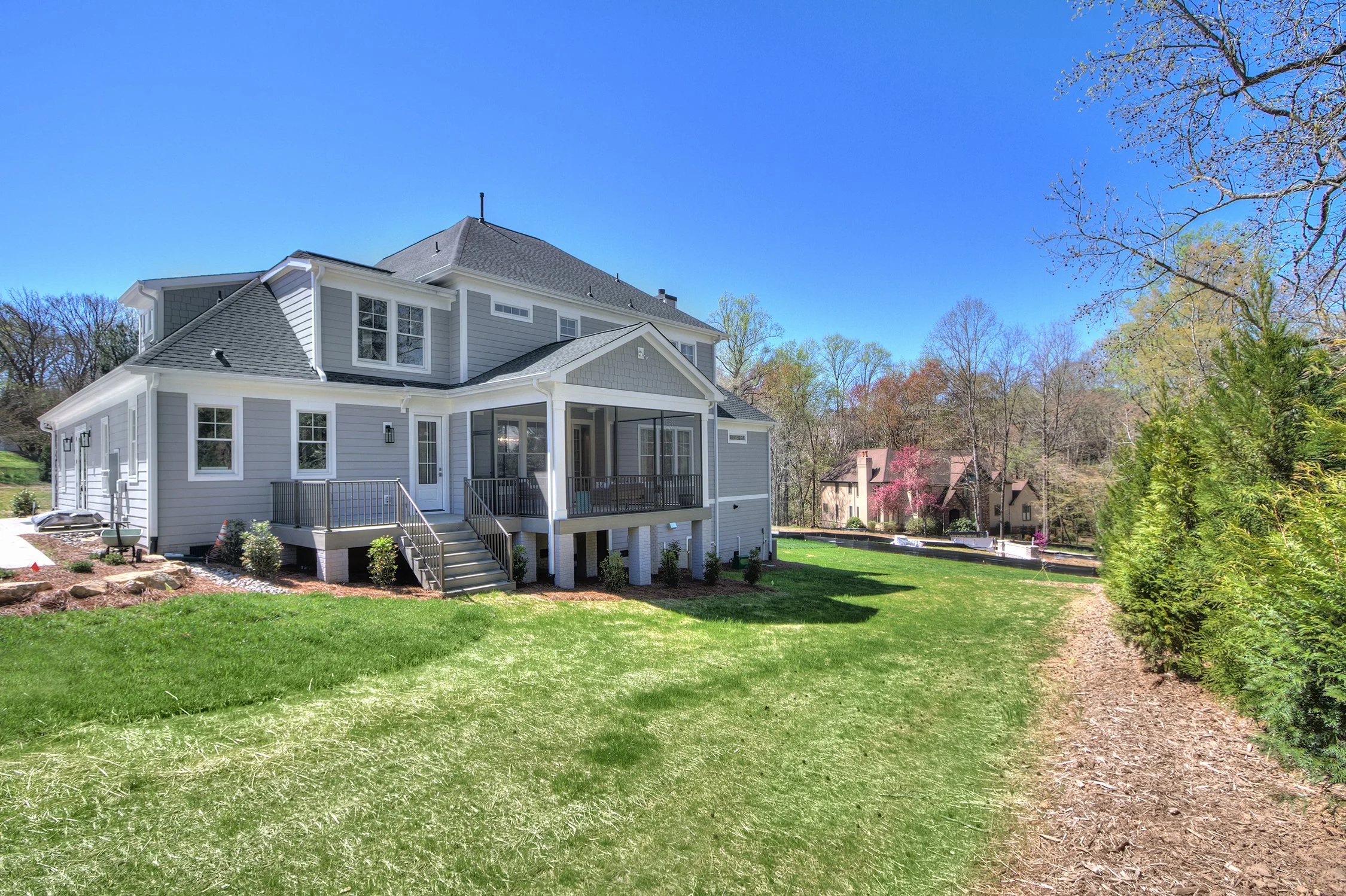 9438GreysonBackB.jpg