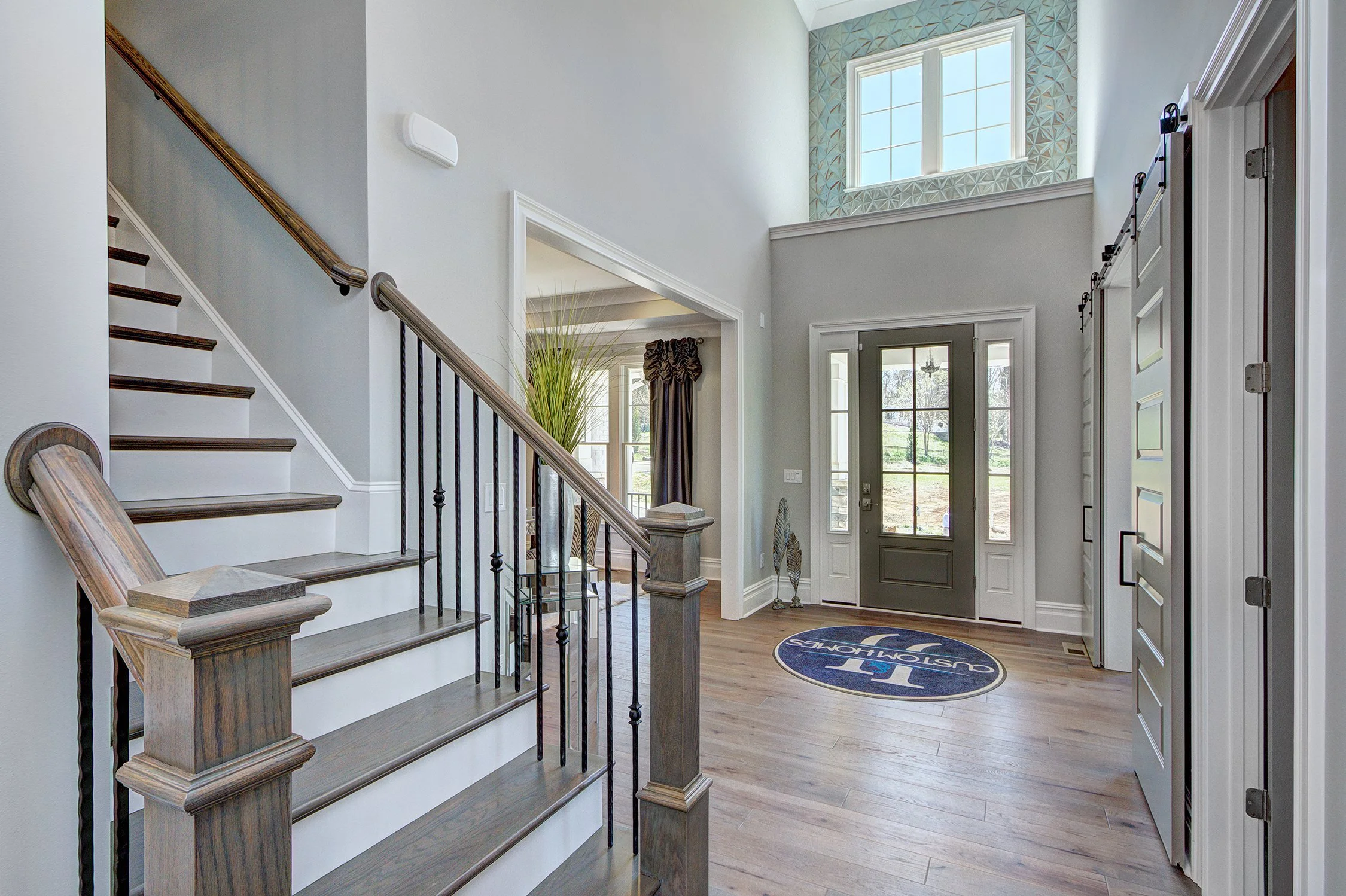 9438GreysonFoyer.jpg